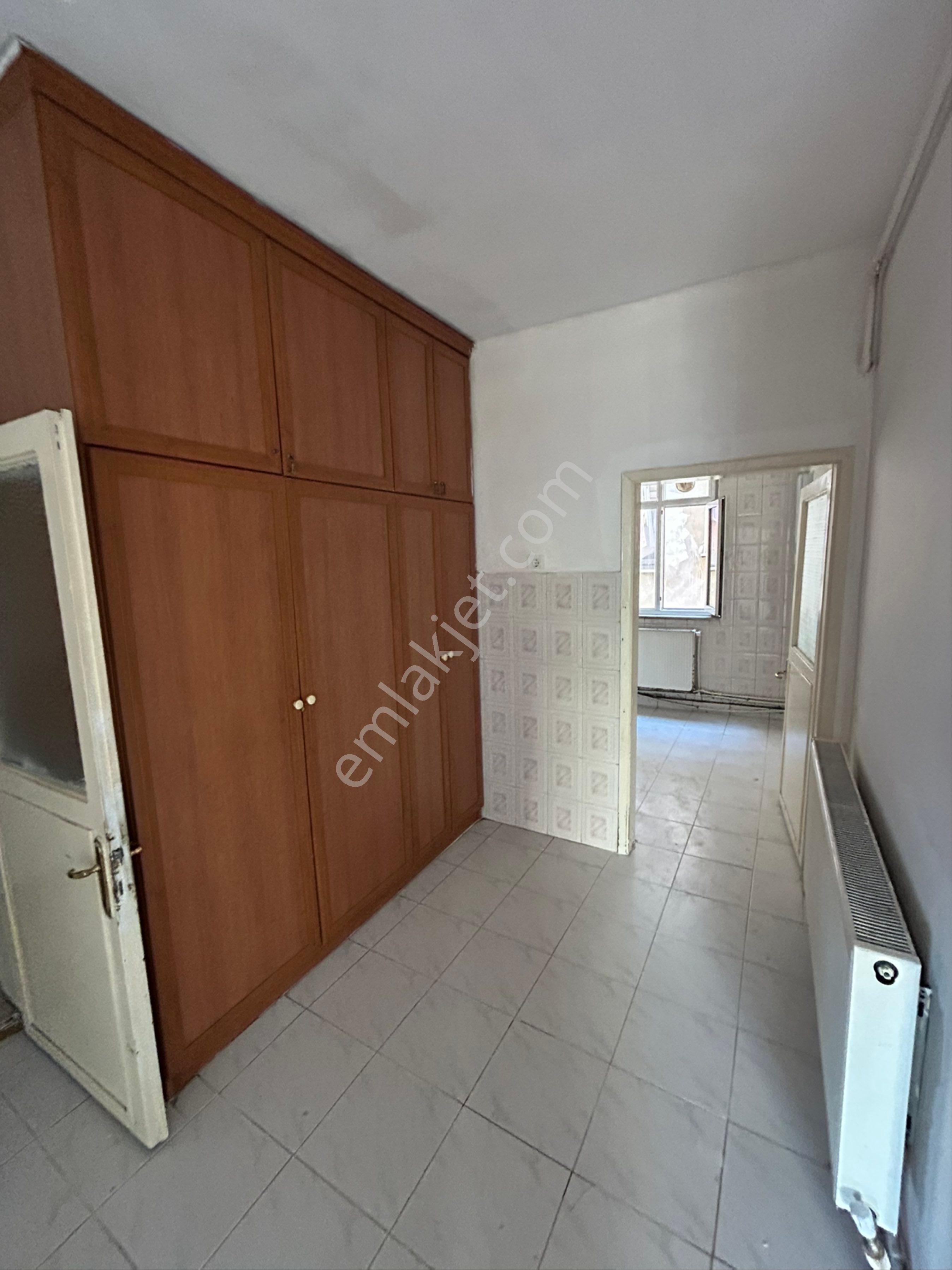 Mahmutbey Mahallesinde Kiralık 2+1 100m2 Kiralık Daire Cuma Pazarı Yakını - Görsel 20