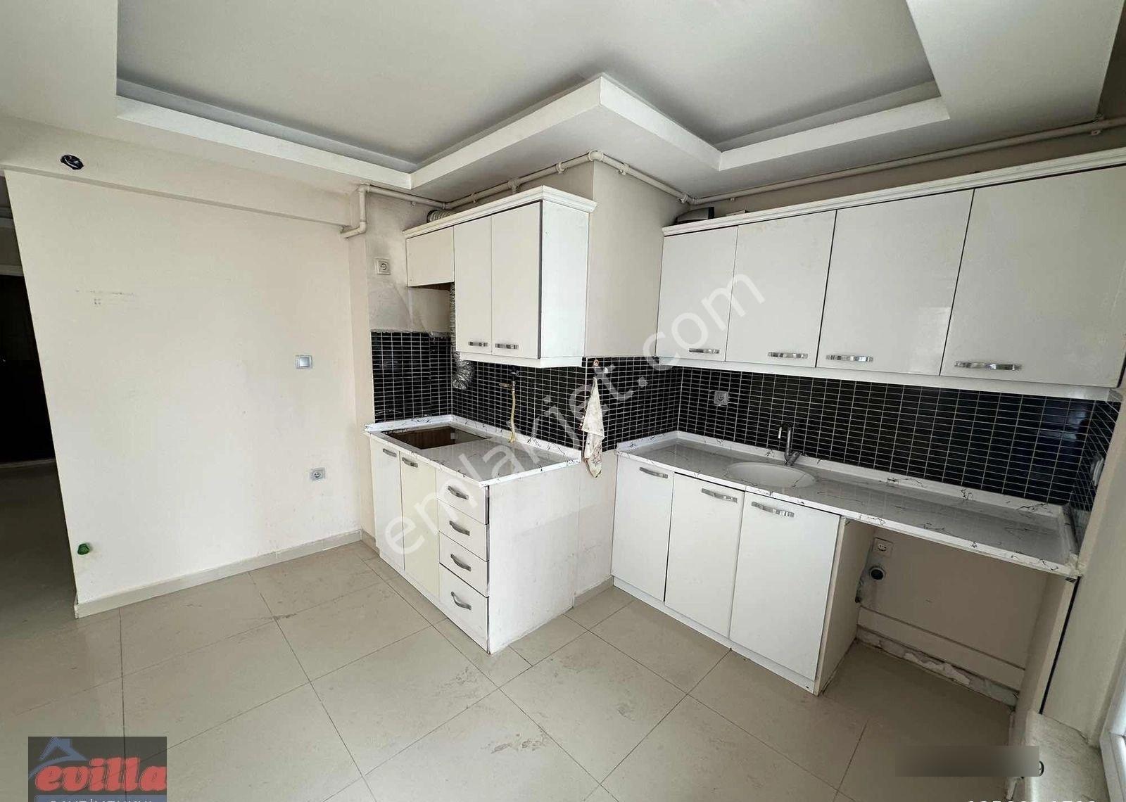 Güzelyalı Mahallesinde 2+1 Kiralık Daire - Görsel 12