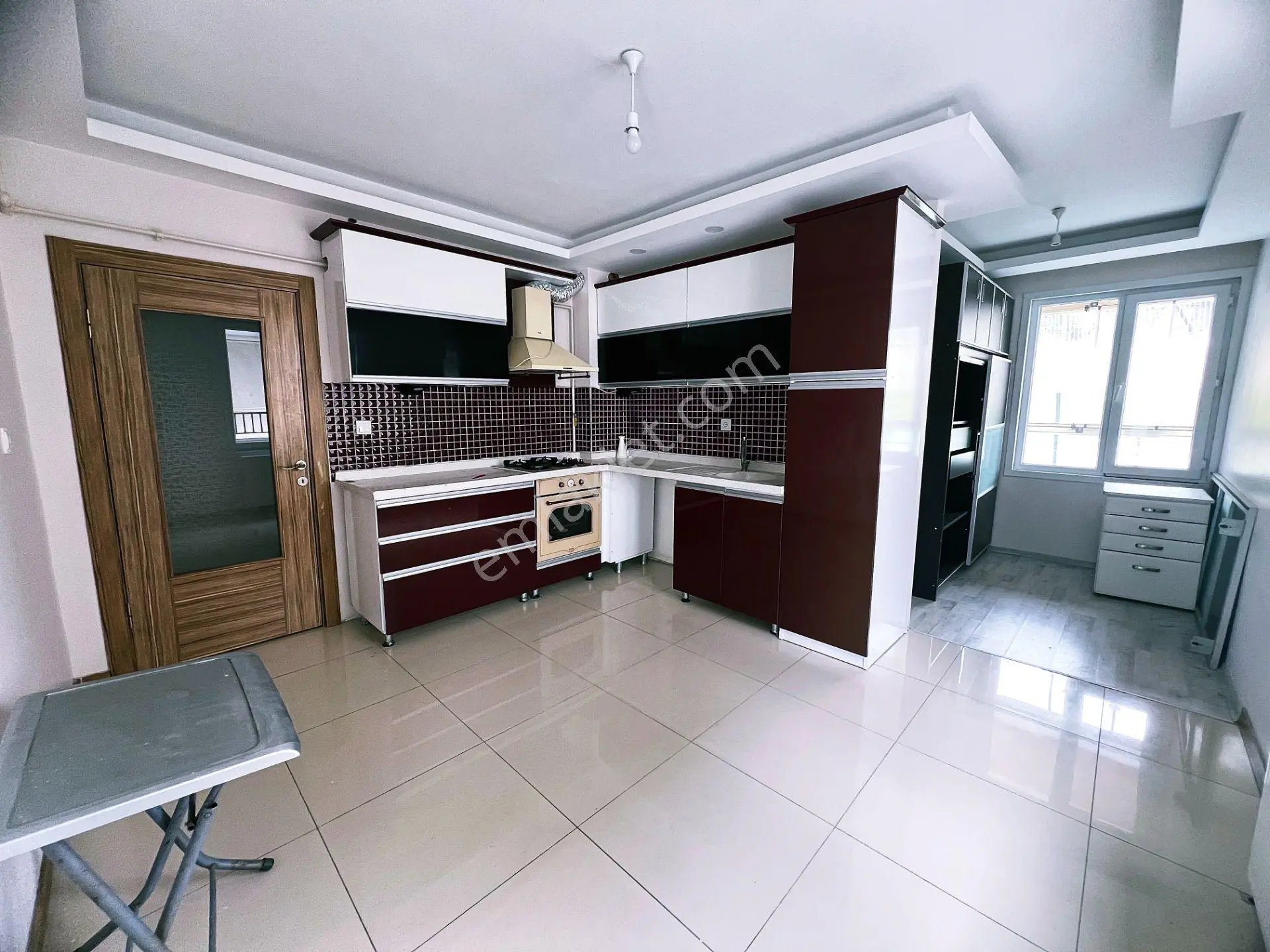 Şehit Kübilayda Selim Cadde Üstü Özlem Cadde Paraleli Kiralık 3+1 - Görsel 3