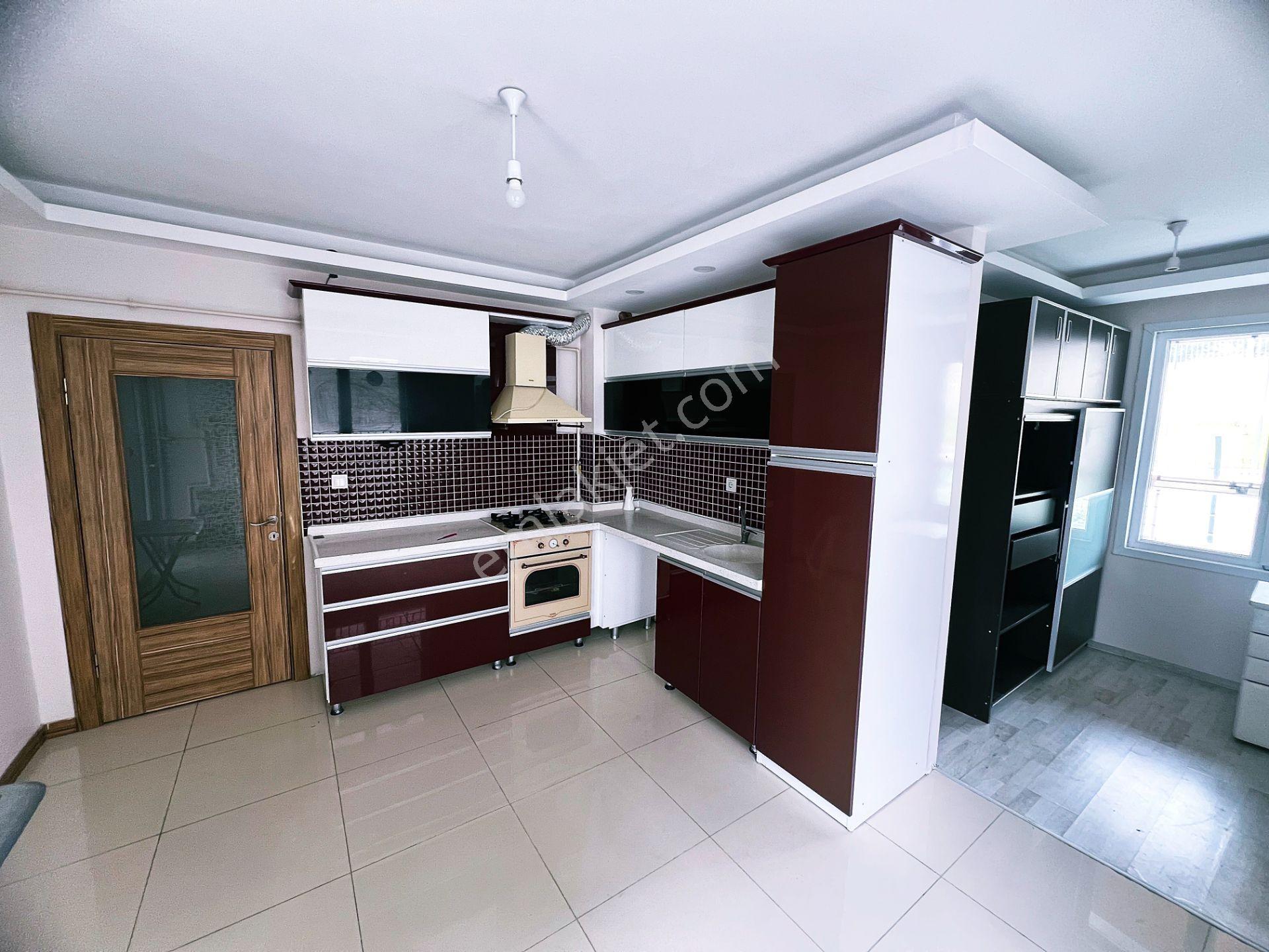 Şehit Kübilayda Selim Cadde Üstü Özlem Cadde Paraleli Kiralık 3+1 - Görsel 7