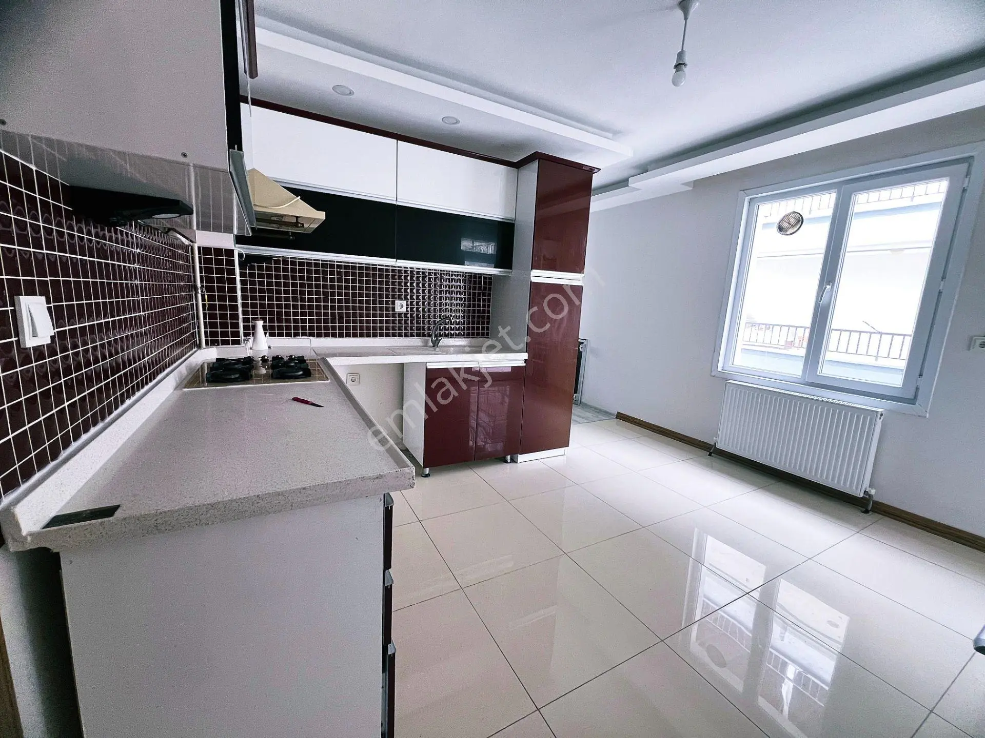 Şehit Kübilayda Selim Cadde Üstü Özlem Cadde Paraleli Kiralık 3+1