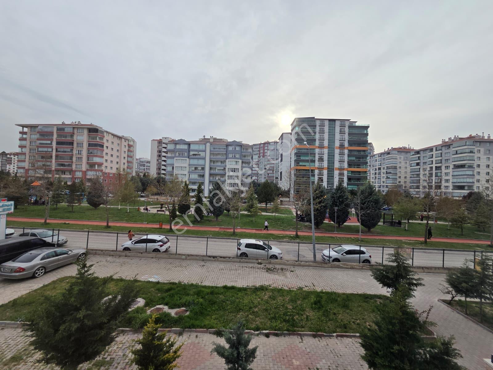 Ahimesut Armine Evlerinde Arakat Uygun Fiyat 3+1 Park Manzaralı - Görsel 28