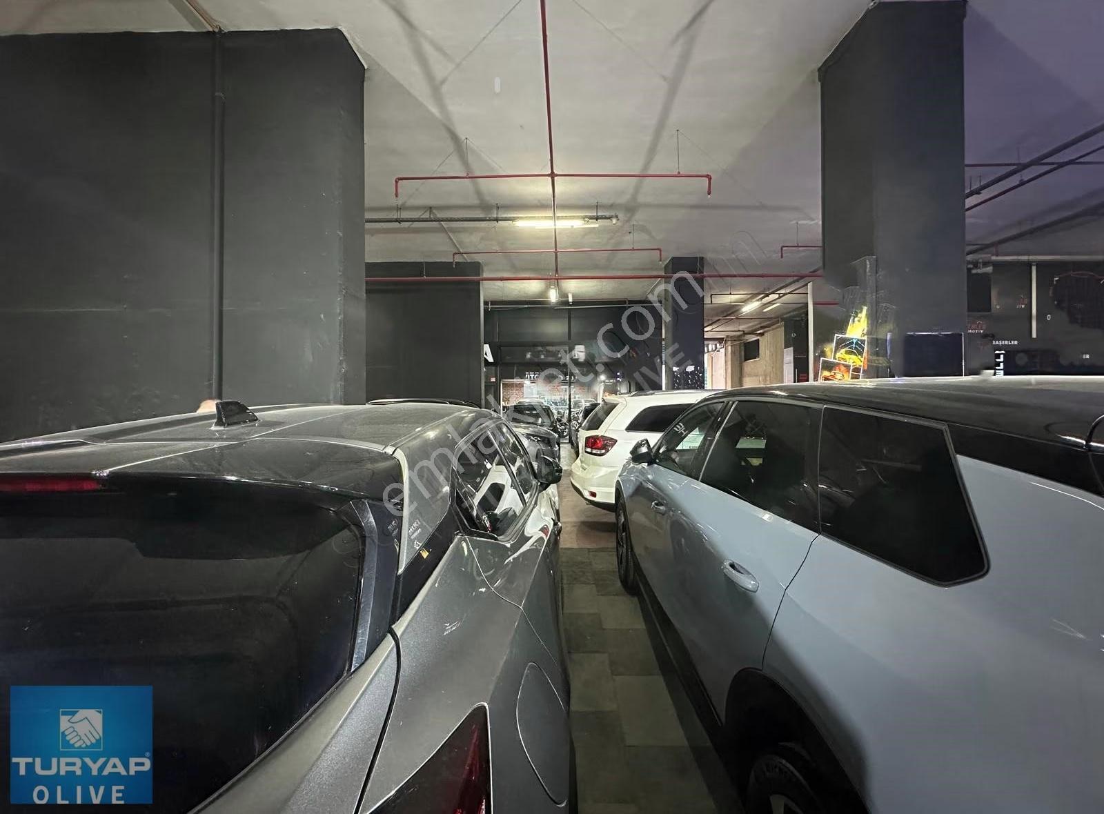 İstoç Oto Ticaret Merkezi Boş Satılık Dükkan 140m2 Nefise Kasap