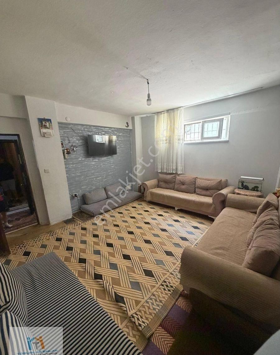 Torunlar Gayrimenkulden Satılık 2+1 Kat Mülkiyetli Bodrum Kat Daire