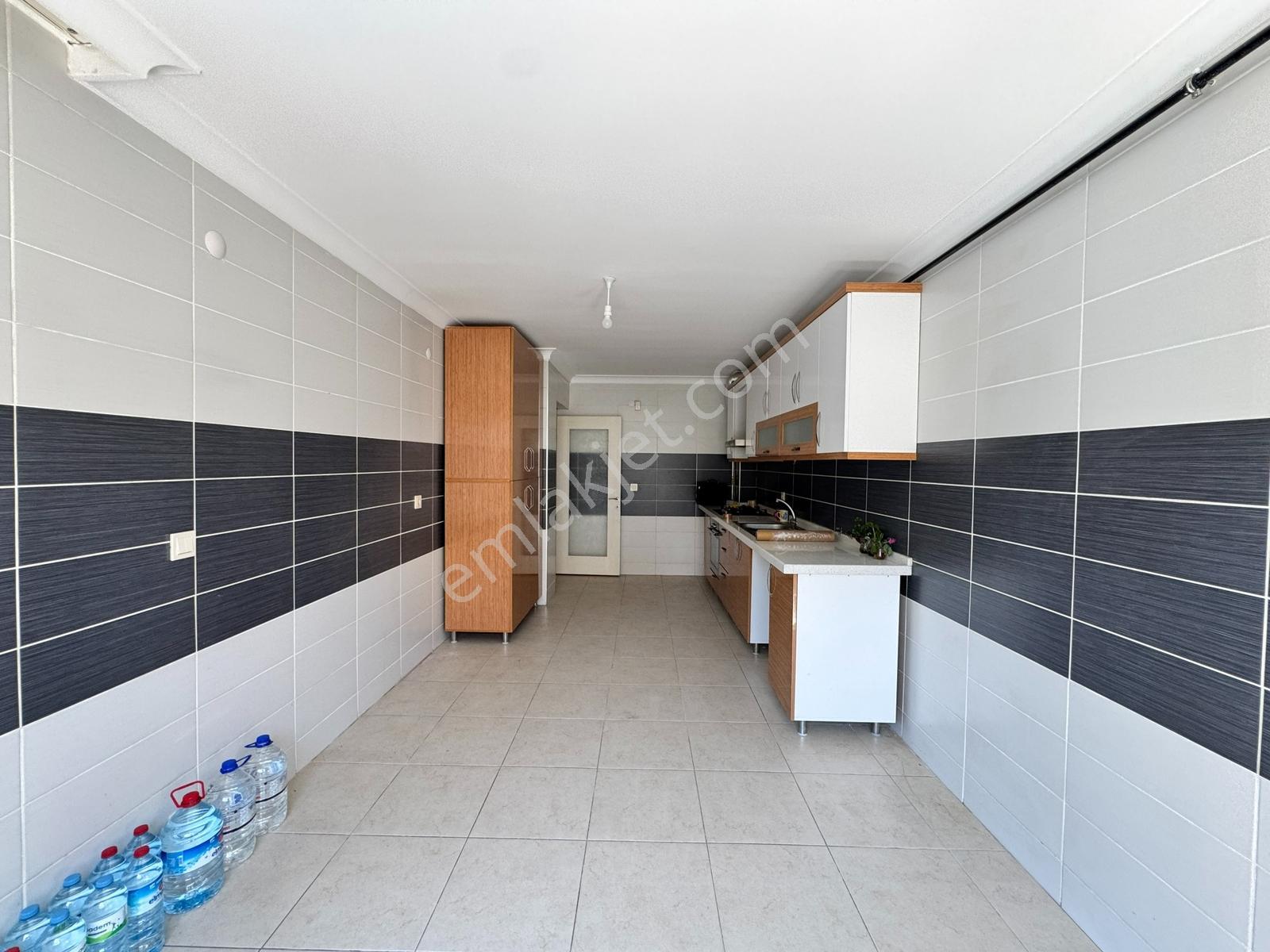 Vip'den 17.cadde Peyzaj Alanı Ön Cephe Kiralık 4+1 Site Dairesi - Görsel 32