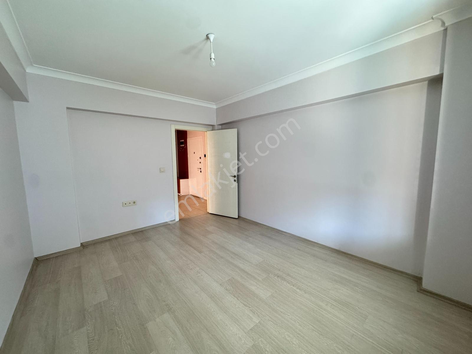 Vip'den 17.cadde Peyzaj Alanı Ön Cephe Kiralık 4+1 Site Dairesi - Görsel 42