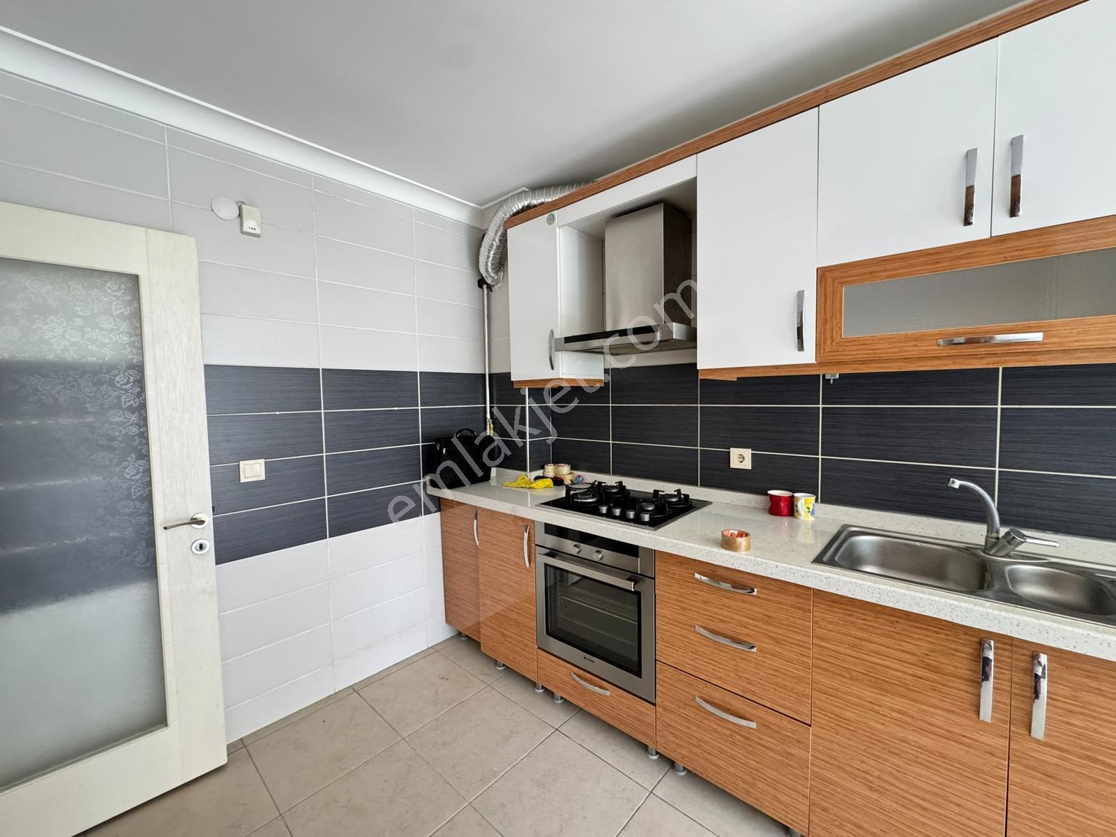 Vip'den 17.cadde Peyzaj Alanı Ön Cephe Kiralık 4+1 Site Dairesi - Görsel 30