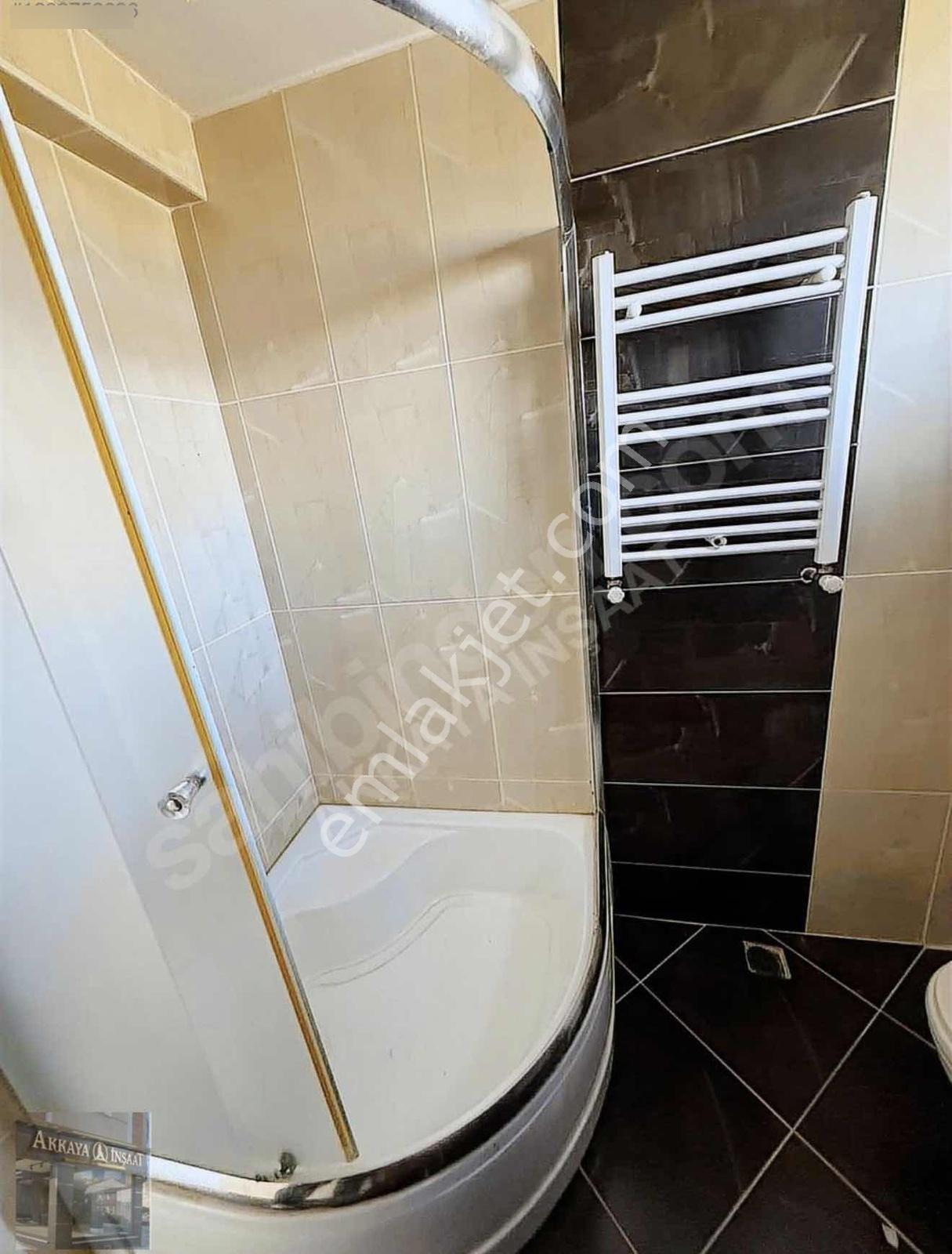 Akkaya İnşaattan Havuzlarda Müstakil 2+1 Kiralık Daire - Görsel 17
