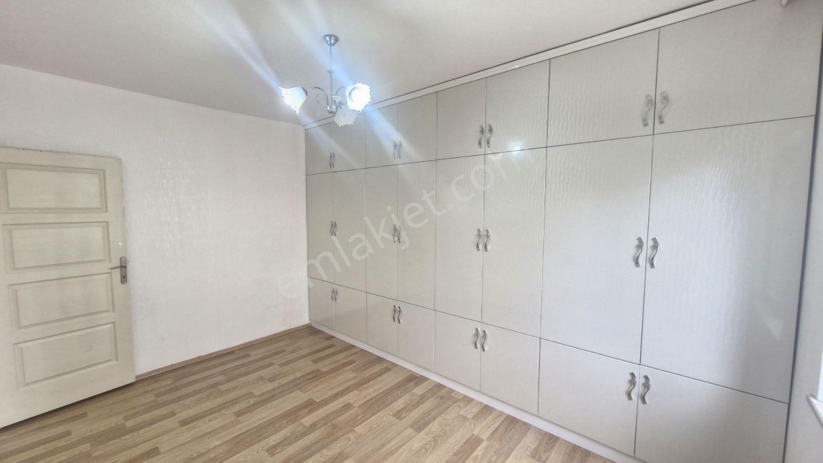 Ymz'den Kiralık Arakat Bakımlı Cam Balkonlu 2+1 Daire - Görsel 5