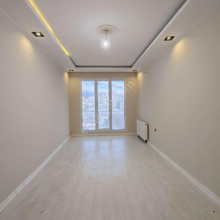 Esenyurt Yeşilkent Mh Liv Terrace Redinence 2+1 - Görsel 34