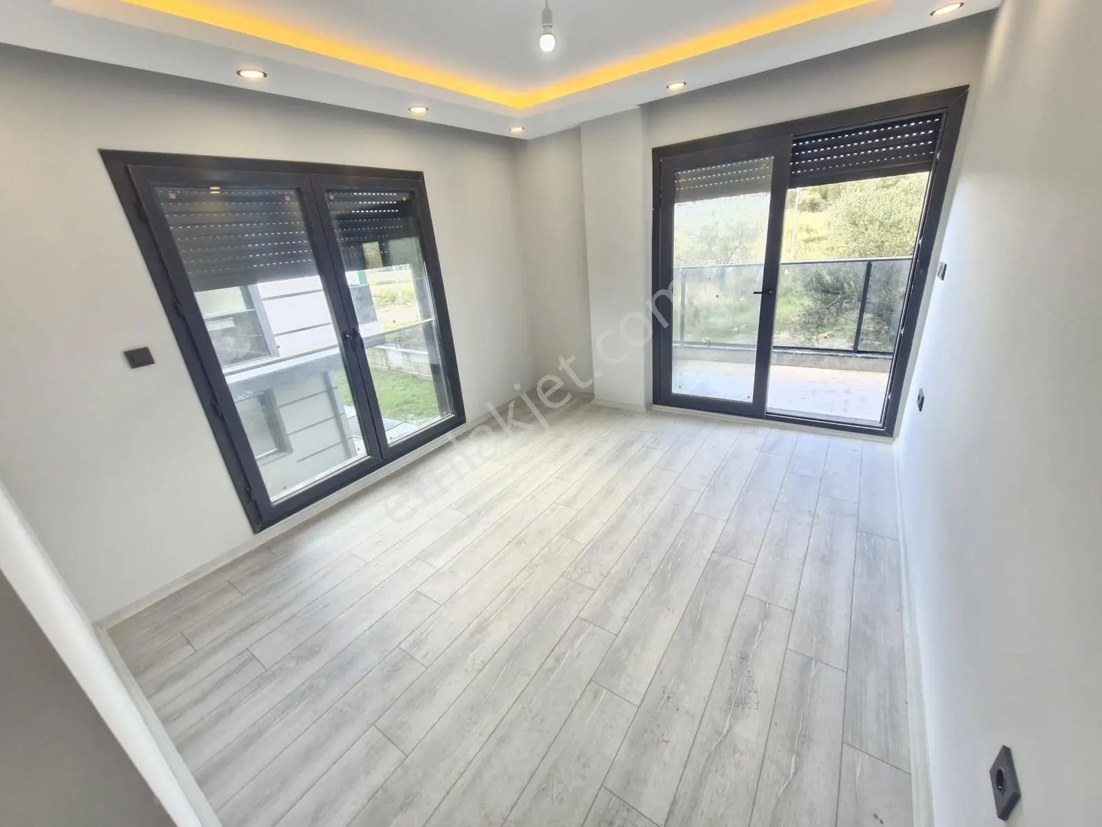 Gömeç Sahilde Site İçerisinde Lüx 3+1 Villamız Satılıktır - Görsel 5