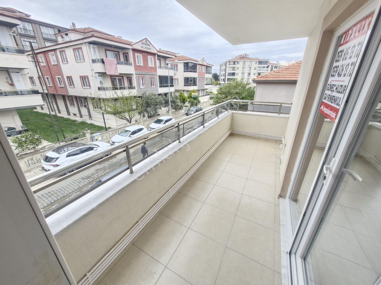 Kemalpaşa Hastane Bölgesinde Ön Cephe Arakat 3+1 Kiralık Daire - Görsel 2