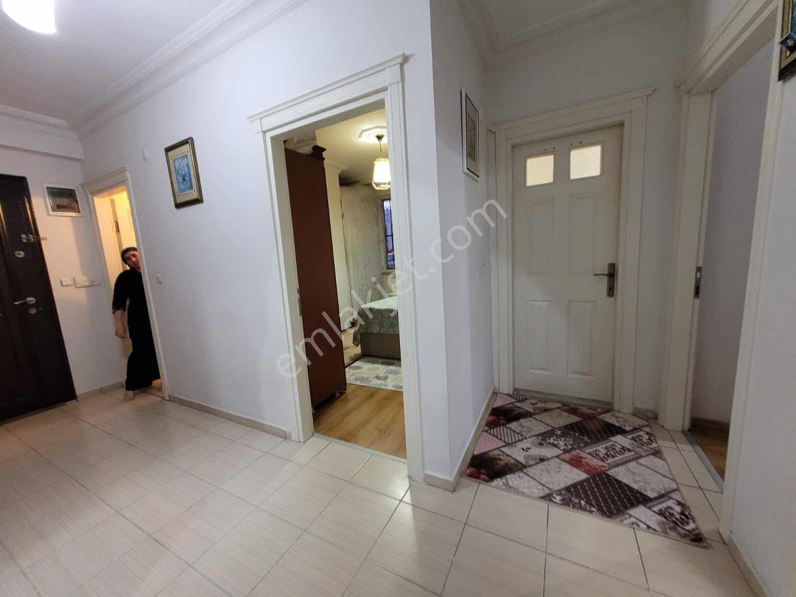 Esentepe'de 130 M2 3+1 Doğal Gazlı Yüksek Giriş Daire - Görsel 17