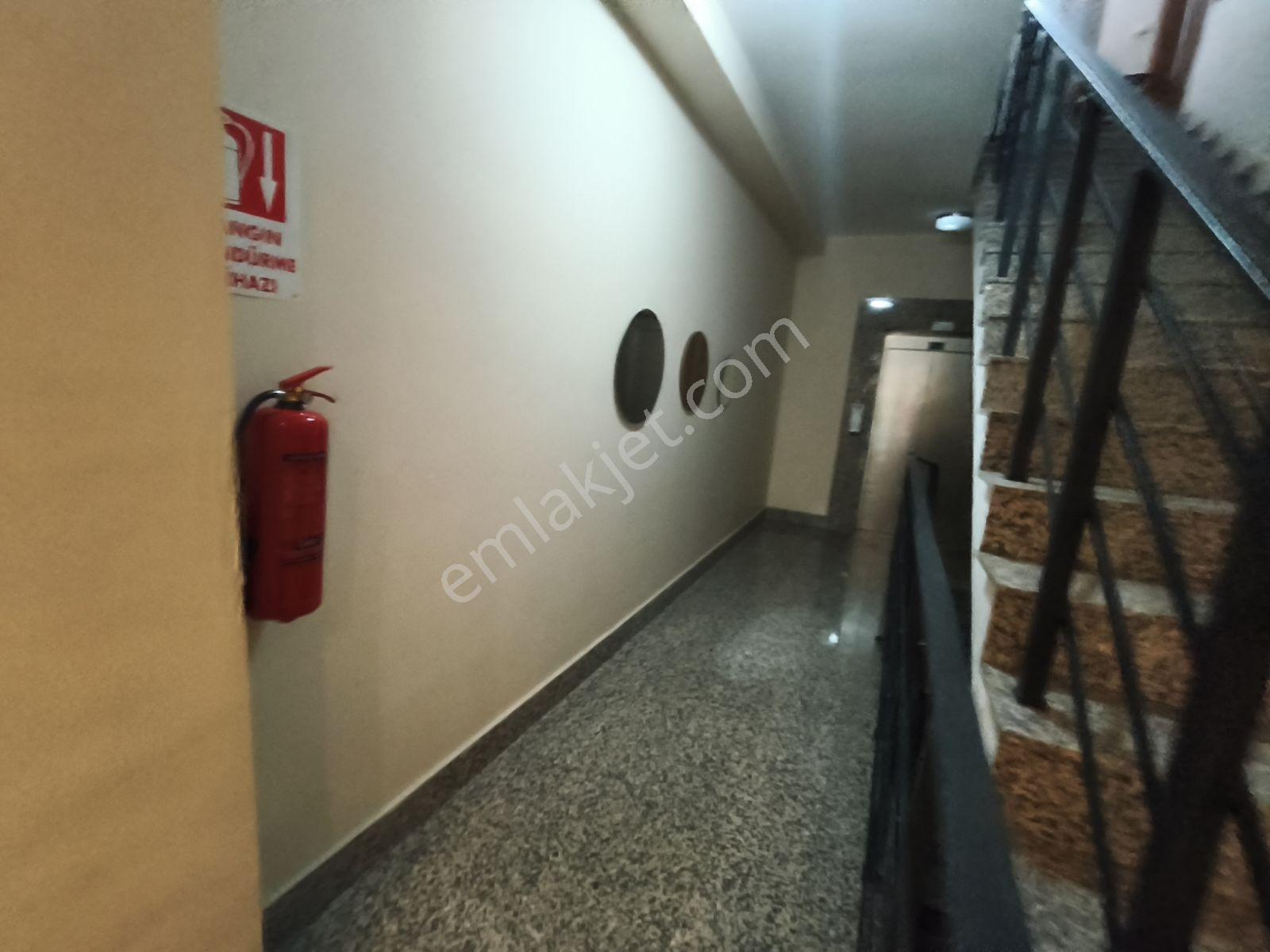 Devlet Hastanesi Yanında 2+1 Asansörlü Arakat Daire - Görsel 6