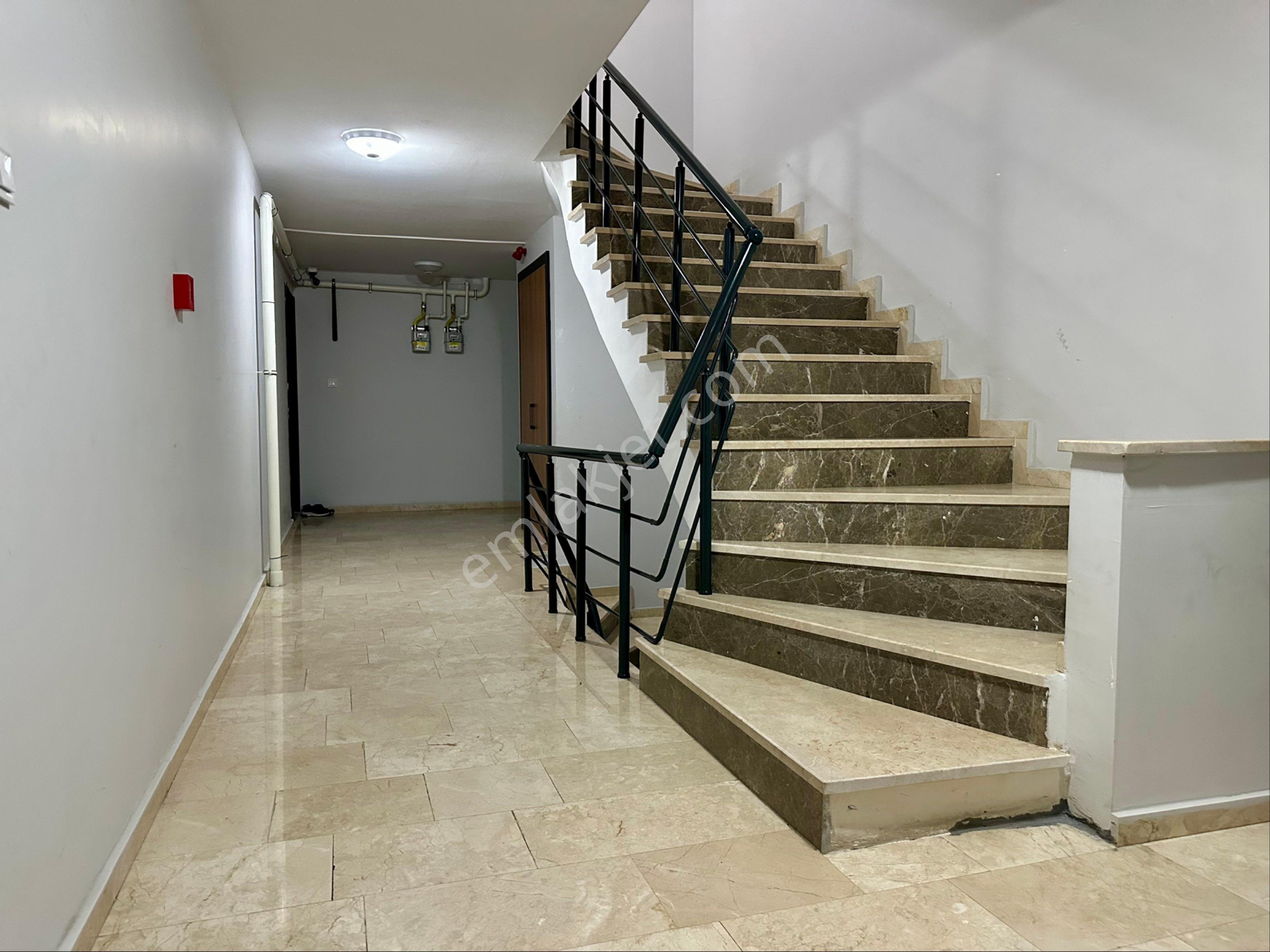 Büyükçekmece 19 Mayıs Mahallesi'nde Satılık 2+1 Daire - Görsel 8
