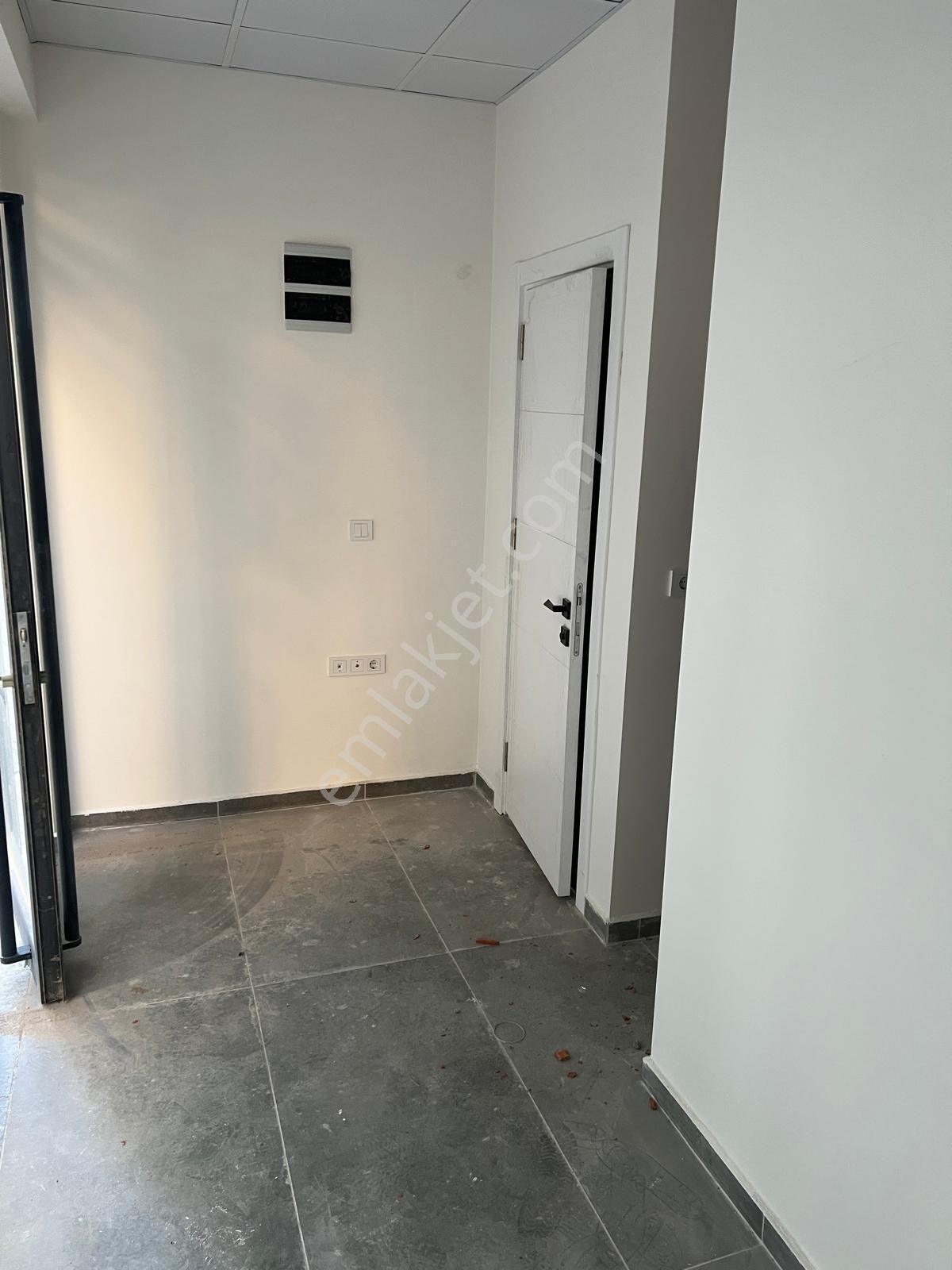 Karşıyaka Yelken Kulübü Karşısı, Sıfır, 10m2 Satılık Dükkan. - Görsel 8