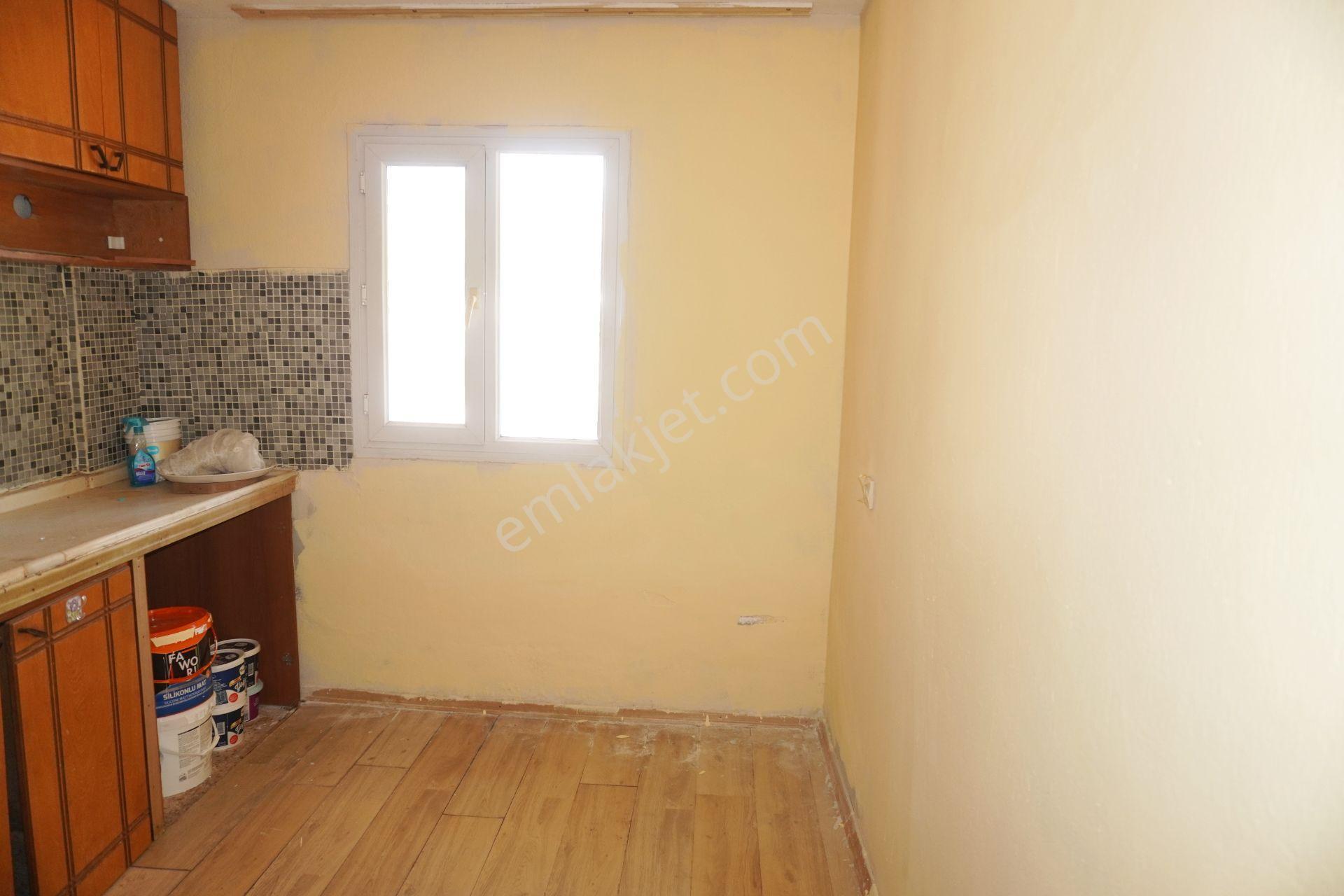 Asarlık İncirlipınar Da Kiralık 1+1 Kısmi Eşyalı Çiğliserkan Dan - Görsel 3