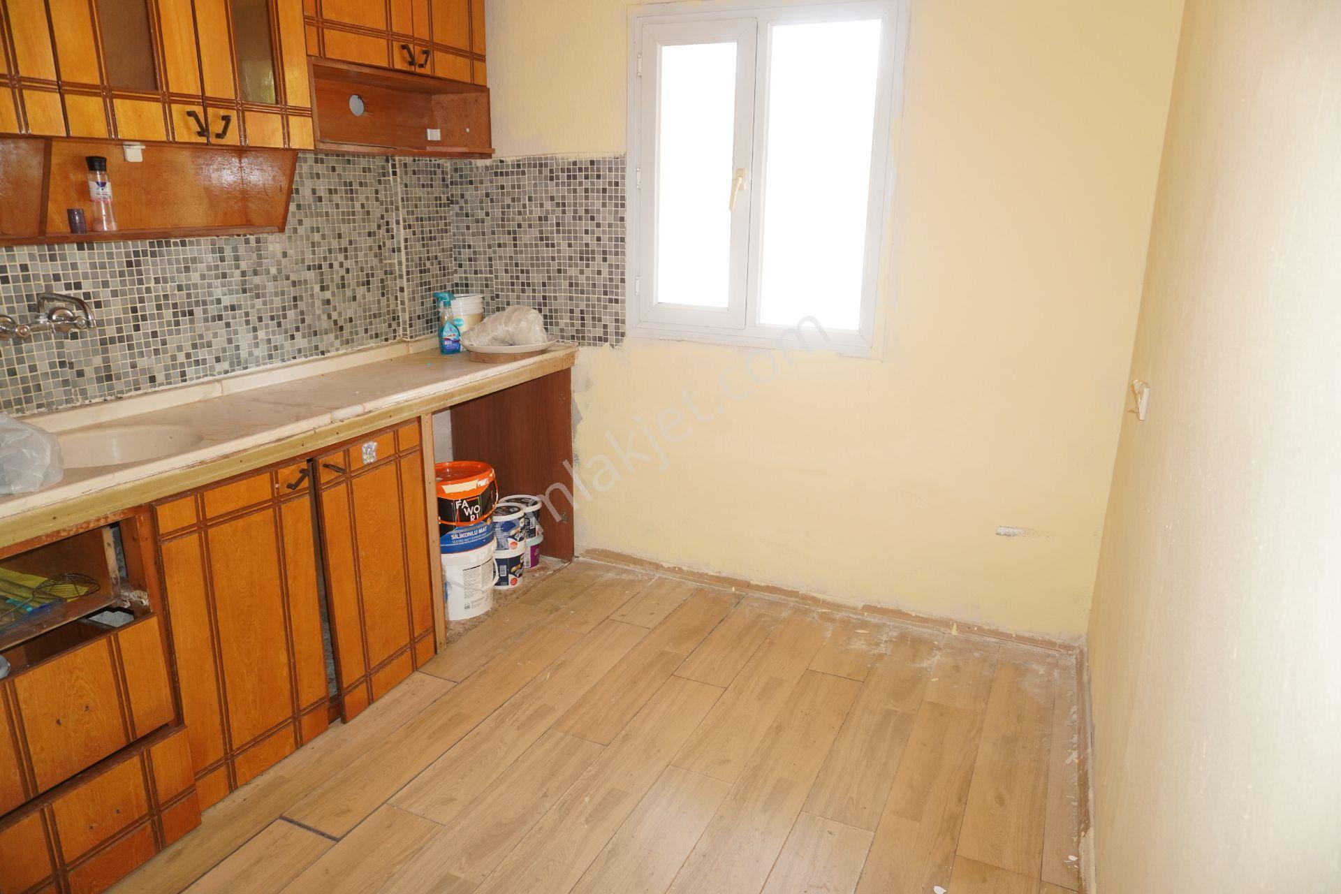 Asarlık İncirlipınar Da Kiralık 1+1 Kısmi Eşyalı Çiğliserkan Dan - Görsel 2