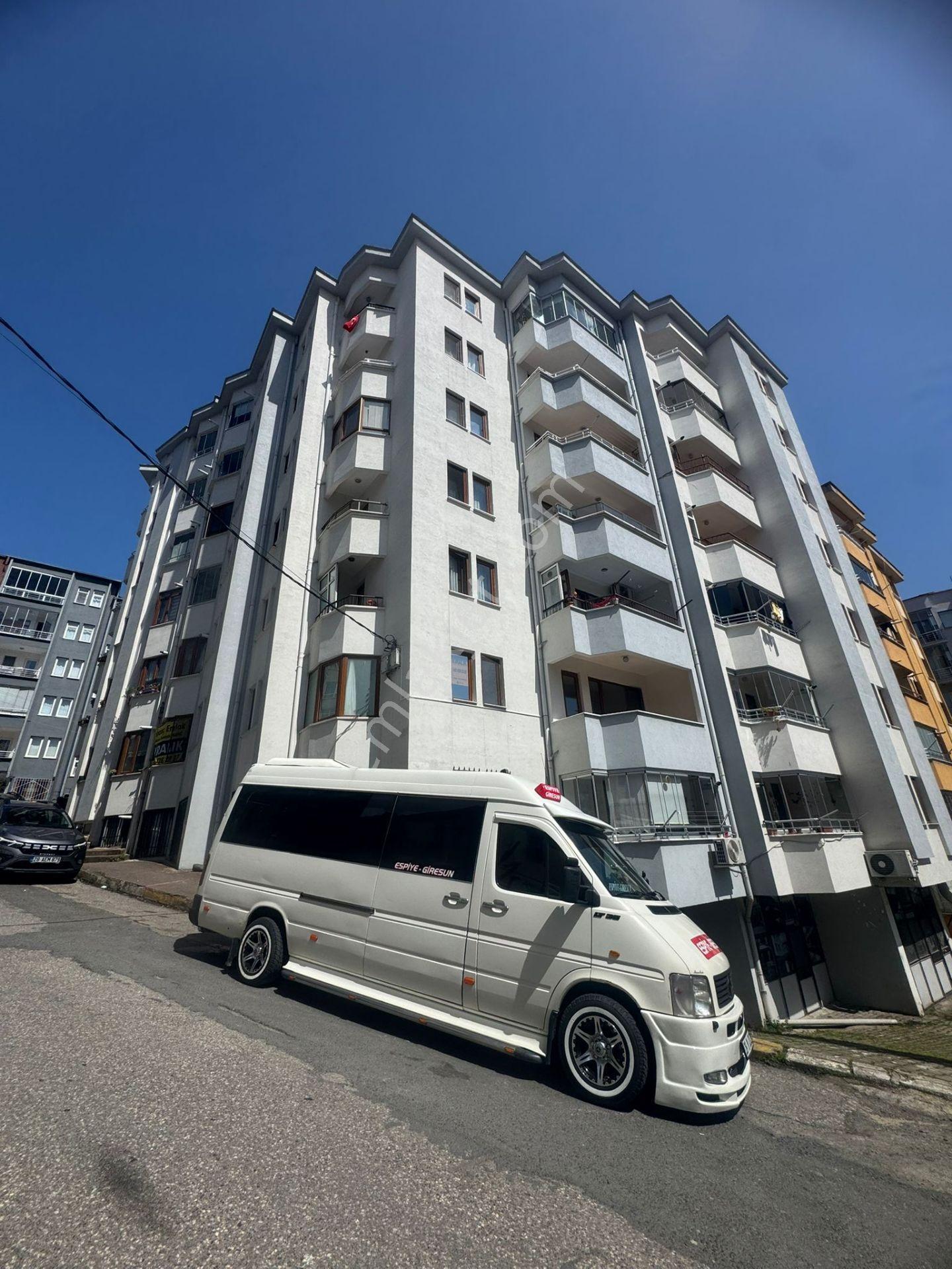 İnanç Emlaktan Giresun Hacıhüseyinde Kiralık 3+1 Daire - Görsel 3