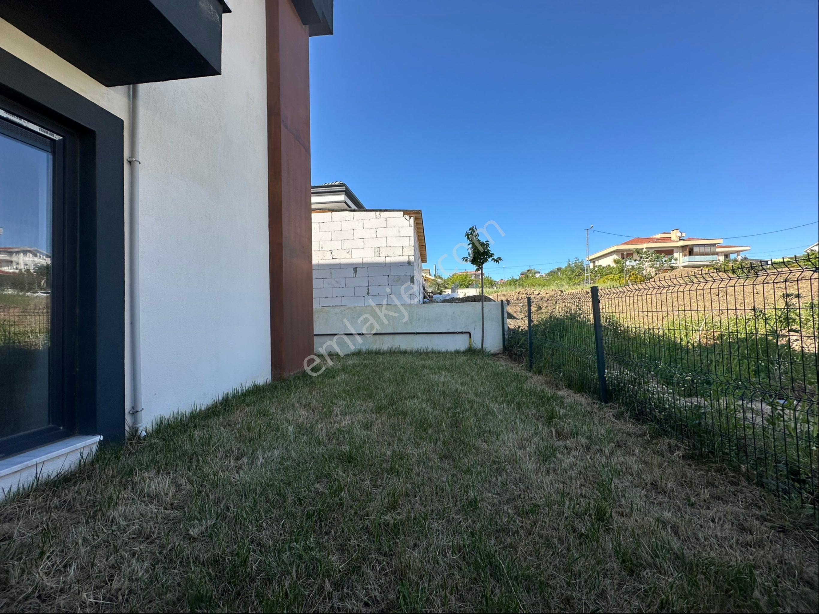 Büyükçekmece Güzelce'de Deniz Manzaralı 8+1 Satılık Villa - Görsel 34