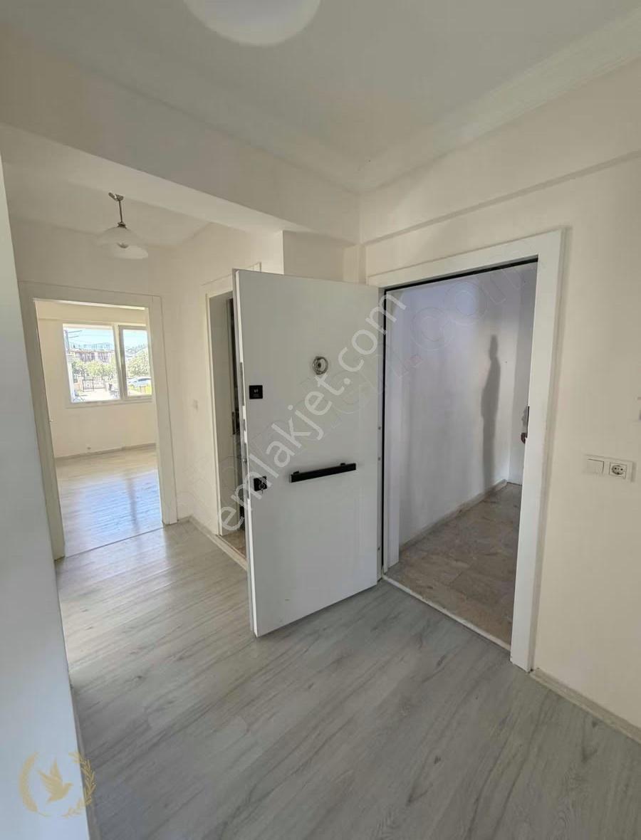 Seydikemer Menekşede Çarşıya Yakın Giriş Katı 3+1 Kiralık Daire - Görsel 4