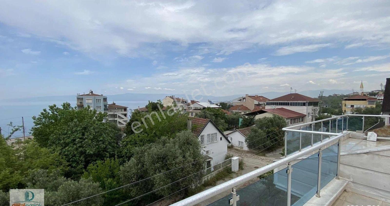 Gemlik Kurşunluda Deniz Manzaralı Satılık Triplex Villa. - Görsel 3