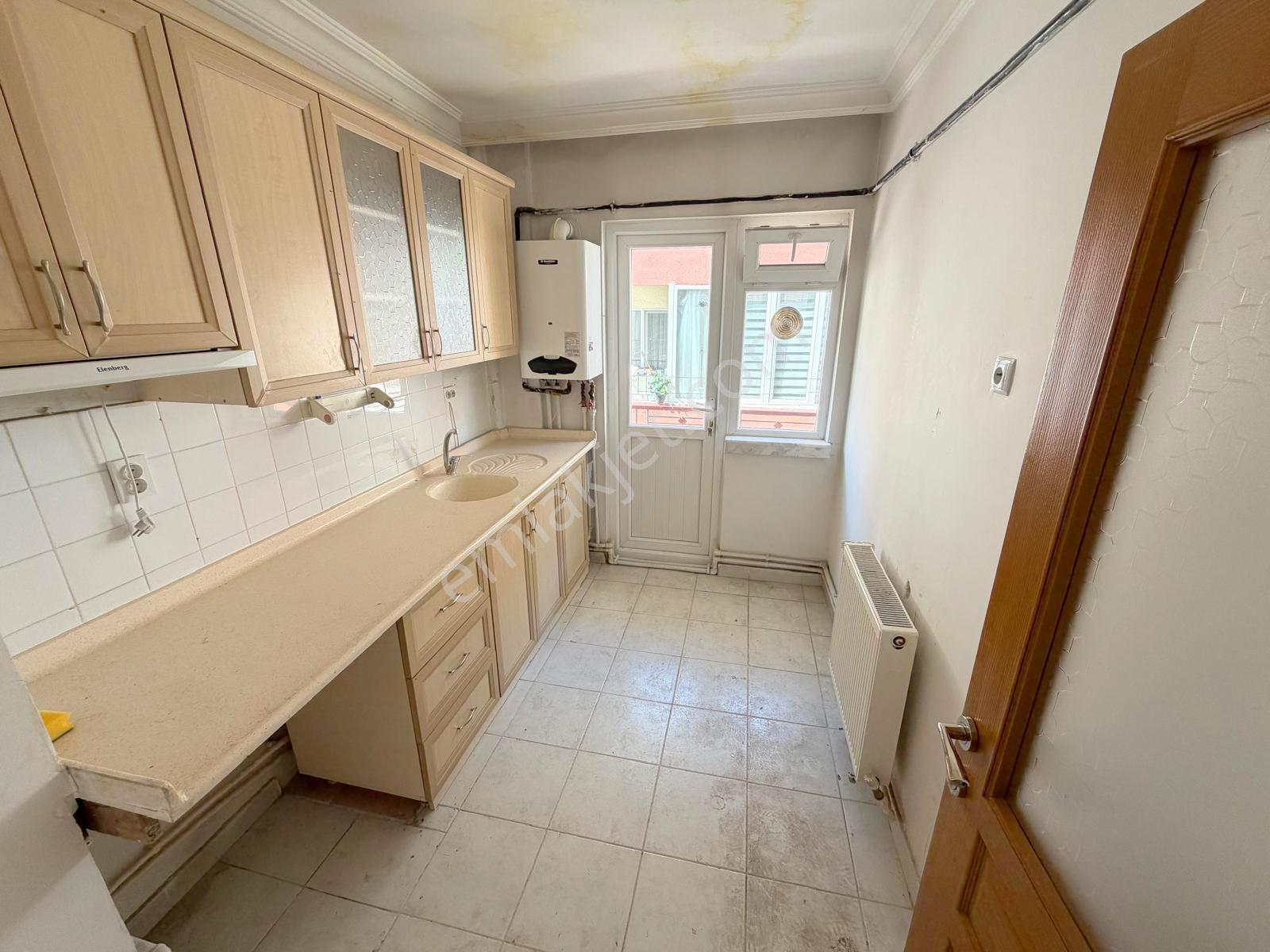 Hemdem Gayrimenkul'den 30 Ağustos'ta Arakat Ön Cephe 3+1 Satılık Daire