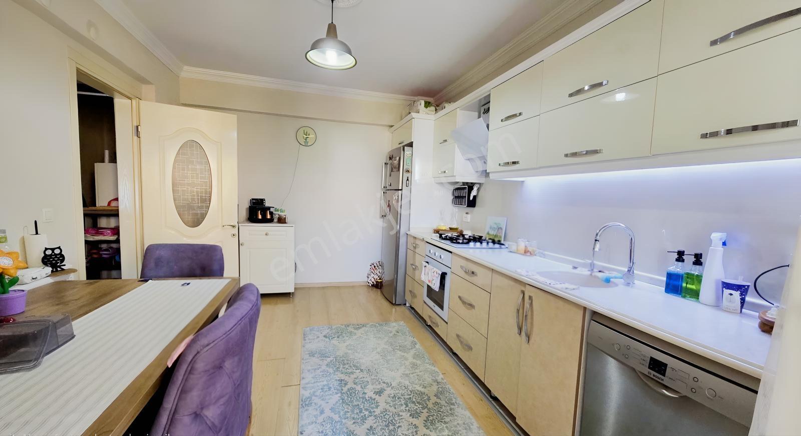 Foça Kazım Dirik Mah. Kiralık 2+1 Bahçe Katı Daire - Görsel 25