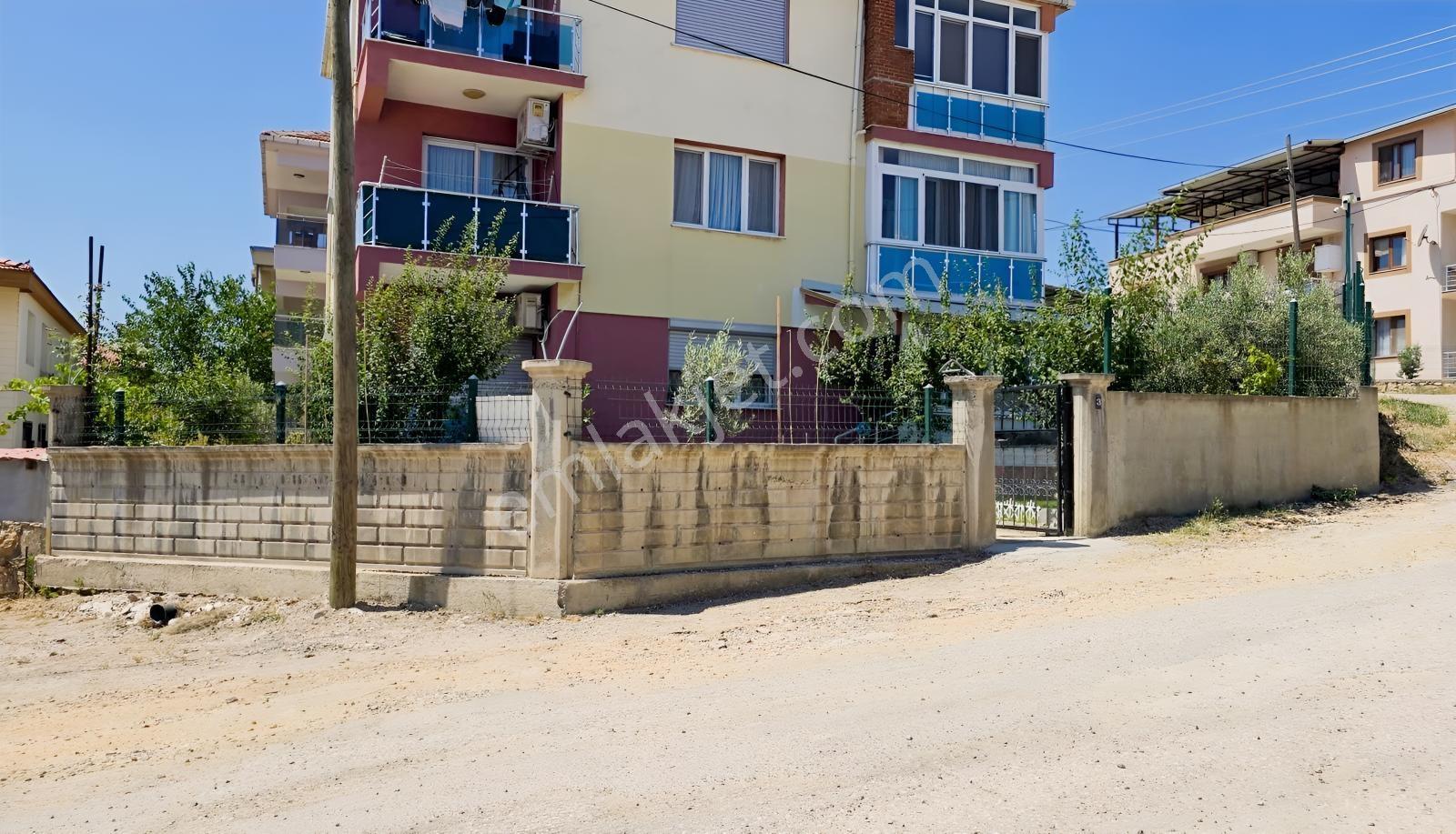 Foça Kazım Dirik Mah. Kiralık 2+1 Bahçe Katı Daire - Görsel 15