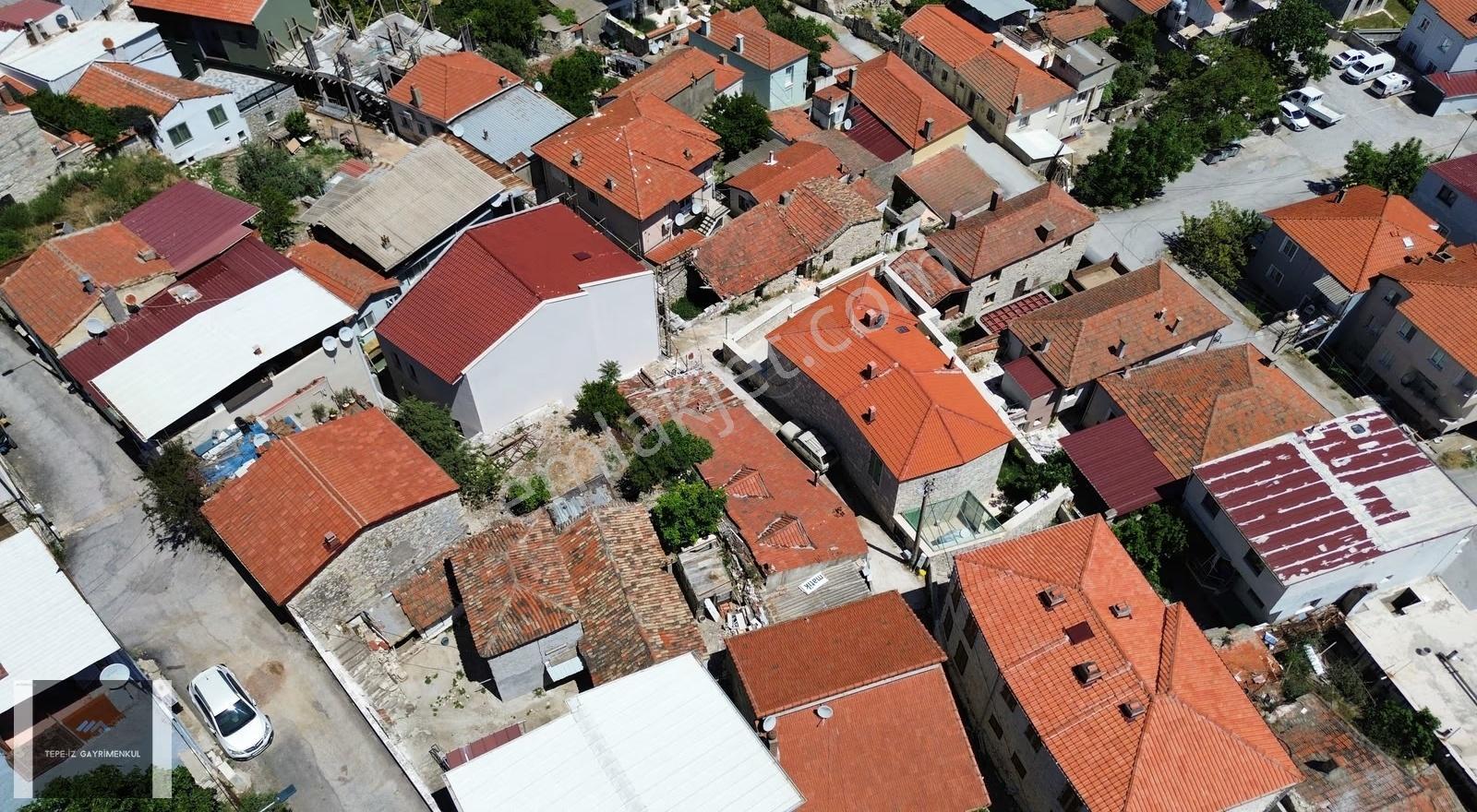 Urla Sıra Mahallesi'nde 153 M2 Arsa İçinde 2 Daire - Görsel 4