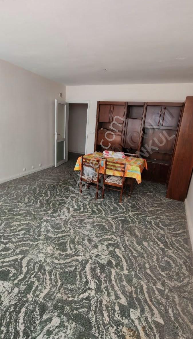 Karşıyaka Çarşı Da Kiralık 2+1 Daire - Görsel 13