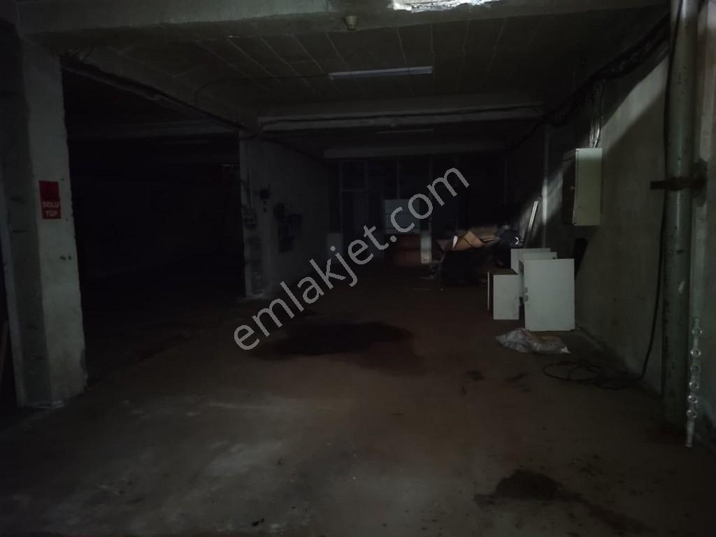 Ostim'de 5 Tonluk Gezen Vinçli Kiralık Dükkan - Görsel 9