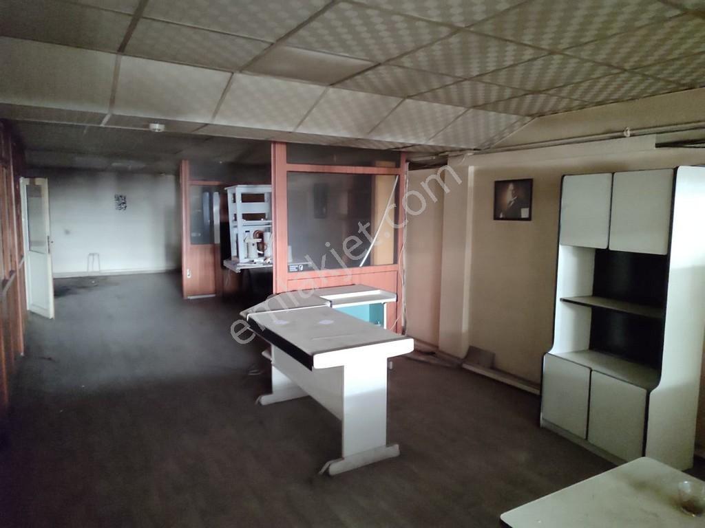 Ostim'de 5 Tonluk Gezen Vinçli Kiralık Dükkan - Görsel 6