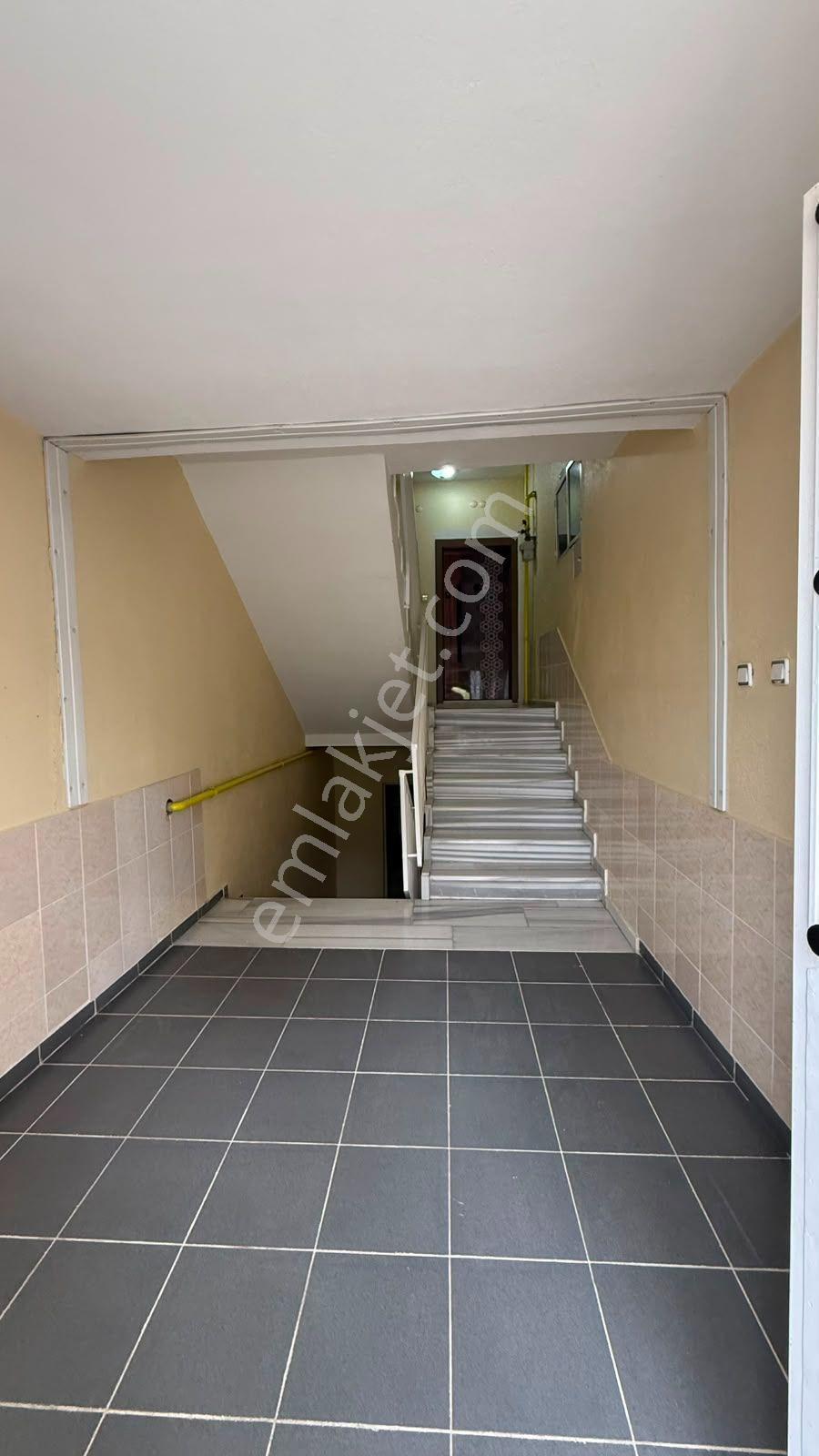Öz Gaye Emlaktan Develi Yeni Mahallede Kiralık Geniş Daire - Görsel 6