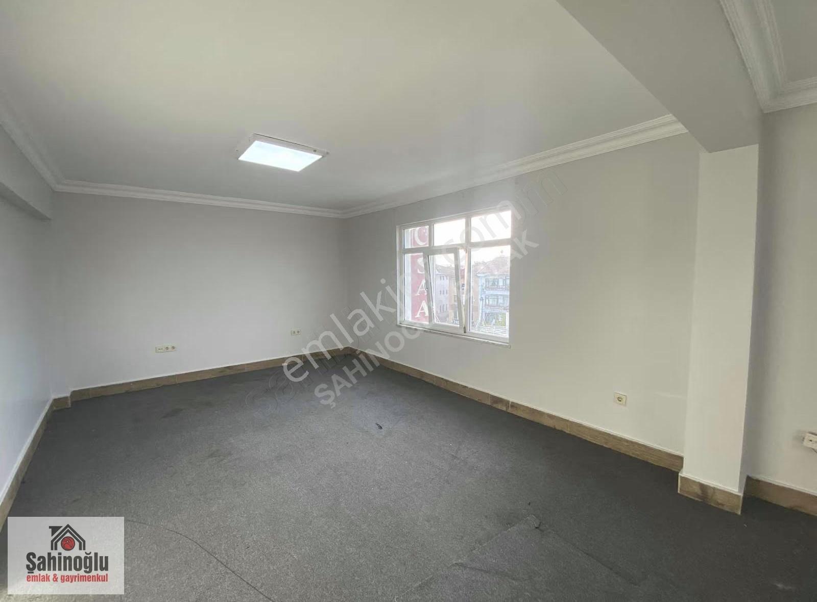 Şahinoğlu Emlakdan Pazaryerinde Kiralık Ofis