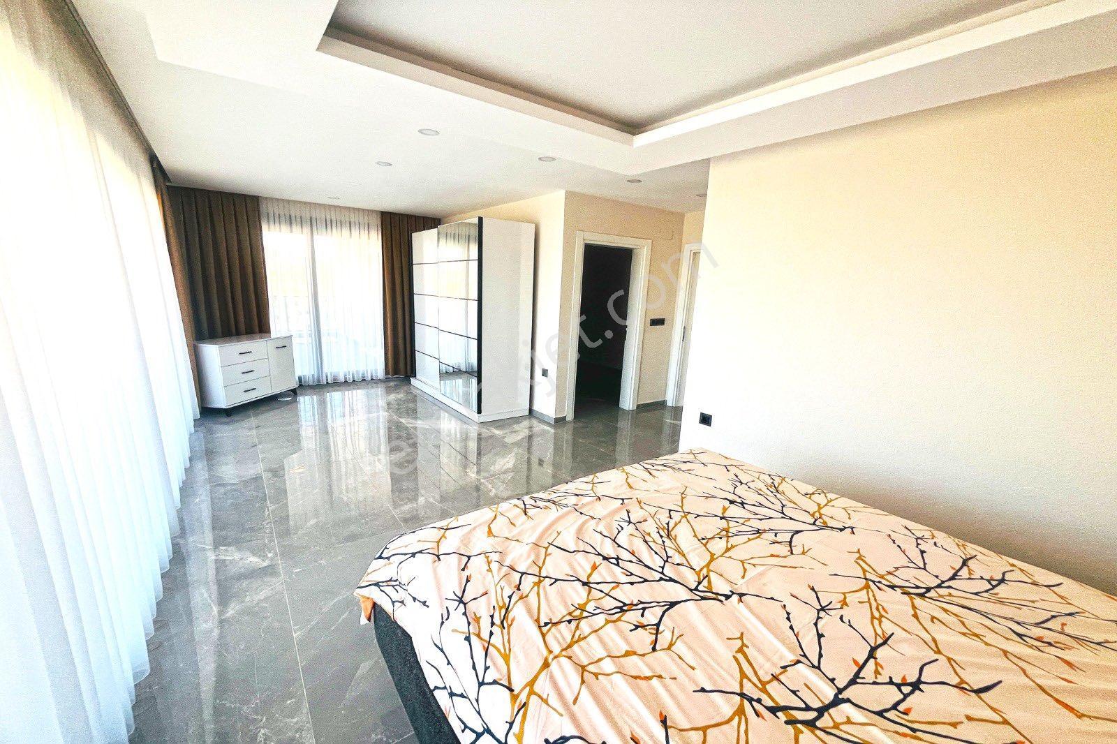 Didimde 5+1 Tam Müstakil Havuzlu Otoparklı Eşyalı Lüks Villa - Görsel 14