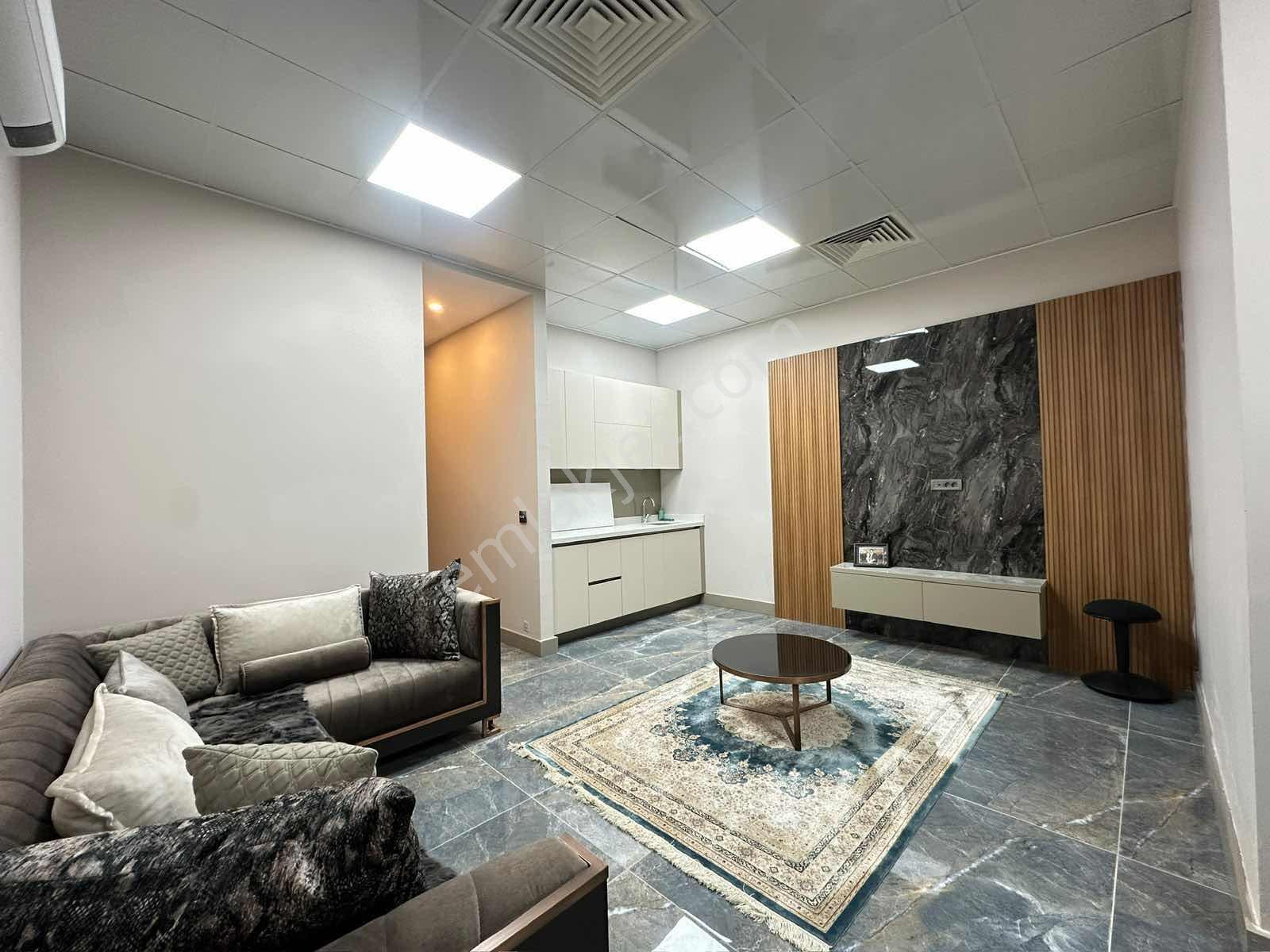 Demet Villalarında Verandalı Lüks Eşyalı Kiralık Villa - Görsel 2