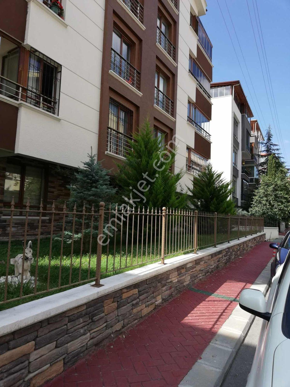 Birlik'te 2+1 , Yapılı, Möbleli, Bahçeli - Görsel 26
