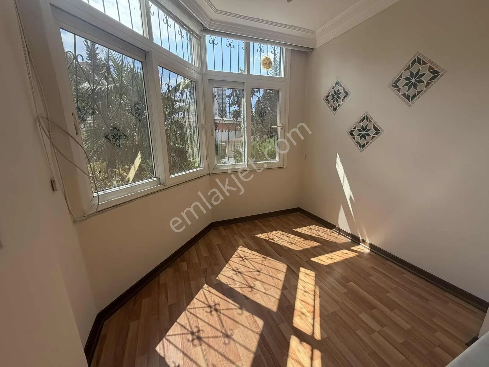 Aksagaz Civarı Kombili Parkeli Özala 2.parselde Kiralık 4+1 Dair - Görsel 3