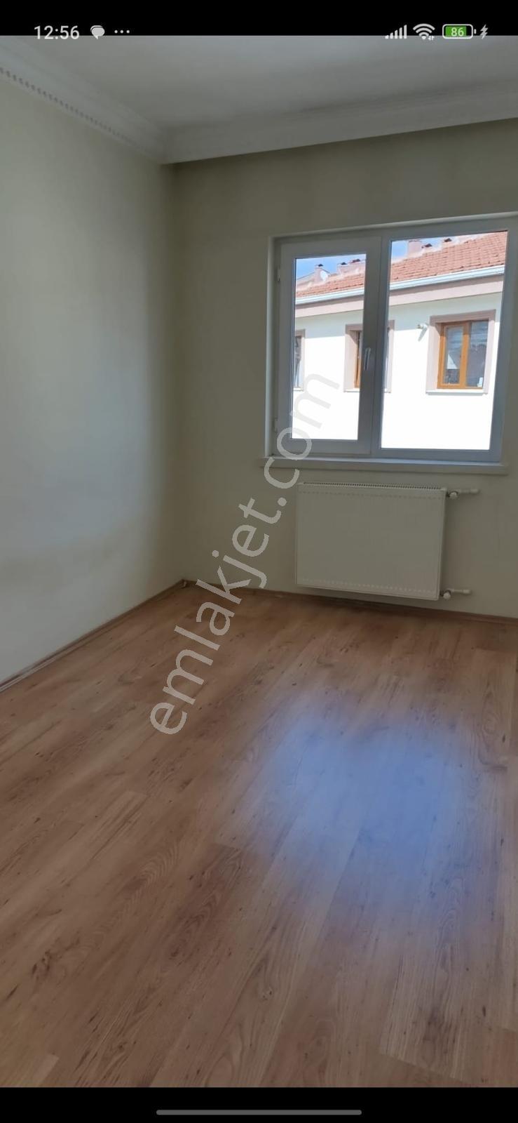 Barut Emlaktan Eski Çarşamba Pazarı Yanı Yapılı 2+1 Daire 3. Kat - Görsel 4