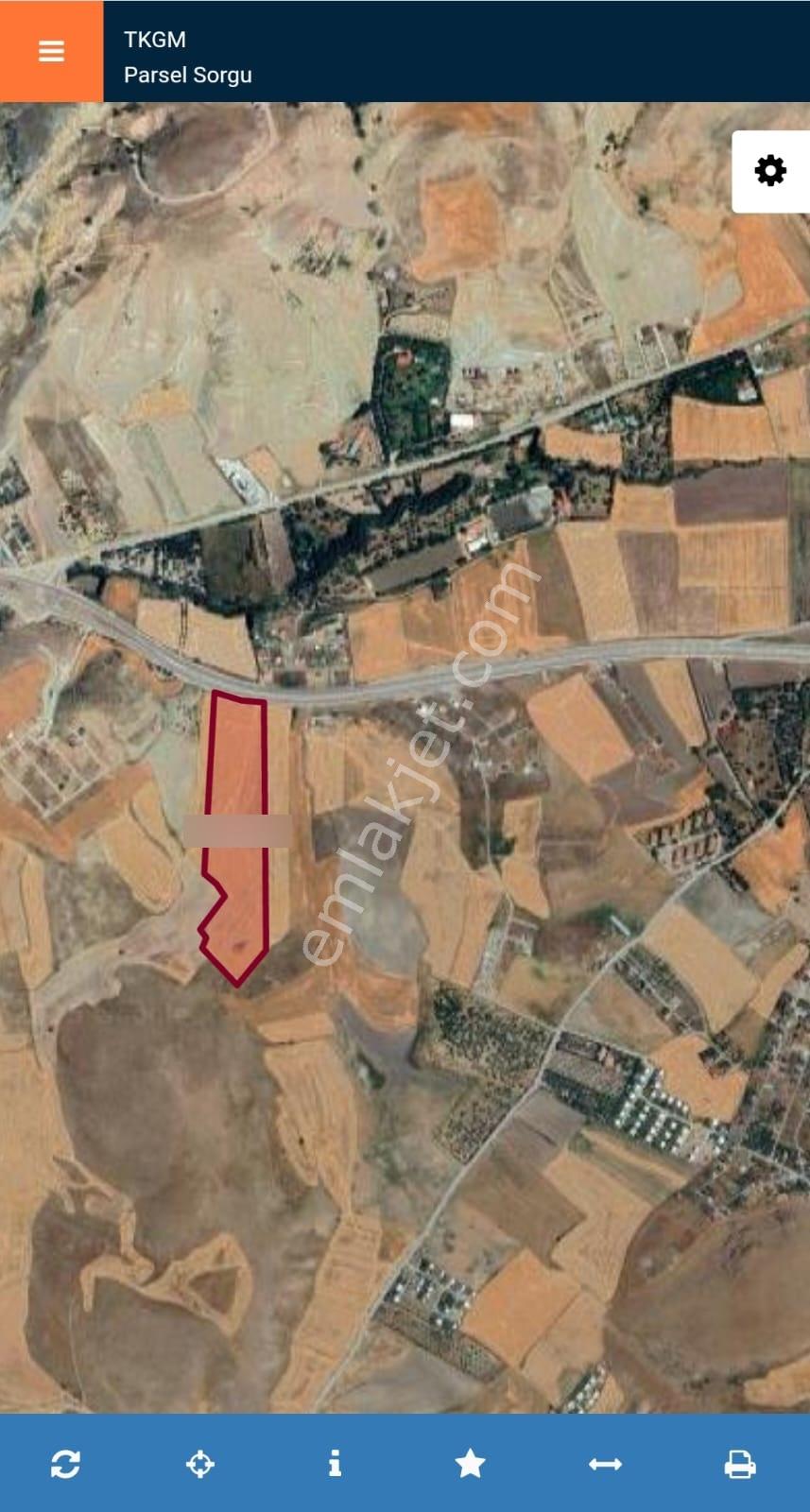 Beynam Bala'da Yol Kenarında Villalara Yakın Muhteşem Tarla - Görsel 5