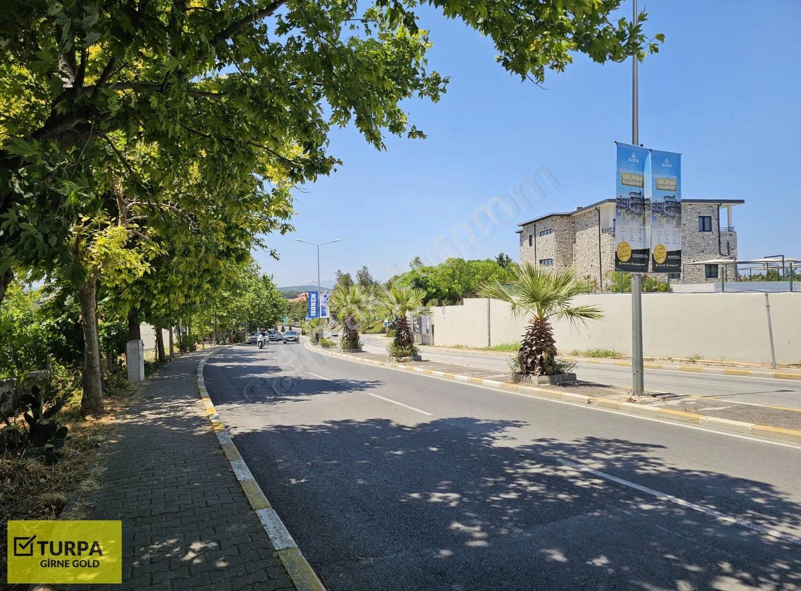 Urla Yelaltı'nda İtfayenin Karşısında Kiralık Bahçeli 4+1 Villa - Görsel 18