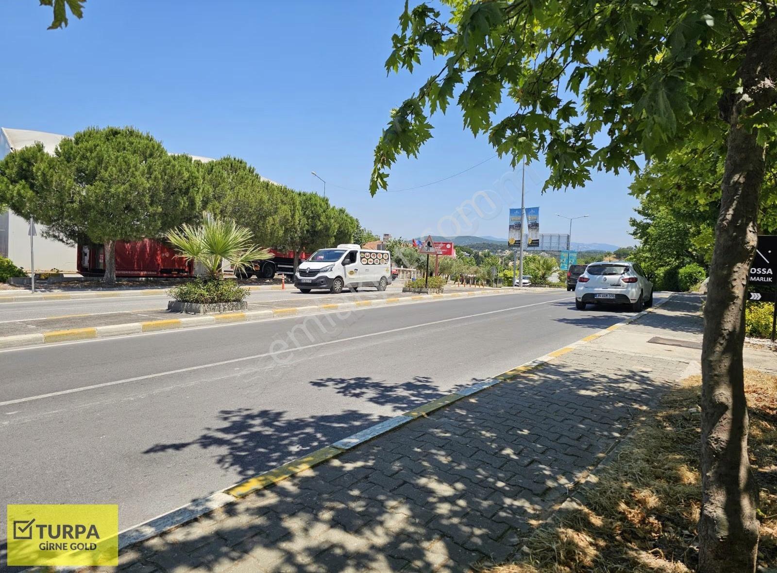Urla Yelaltı'nda İtfayenin Karşısında Kiralık Bahçeli 4+1 Villa - Görsel 21