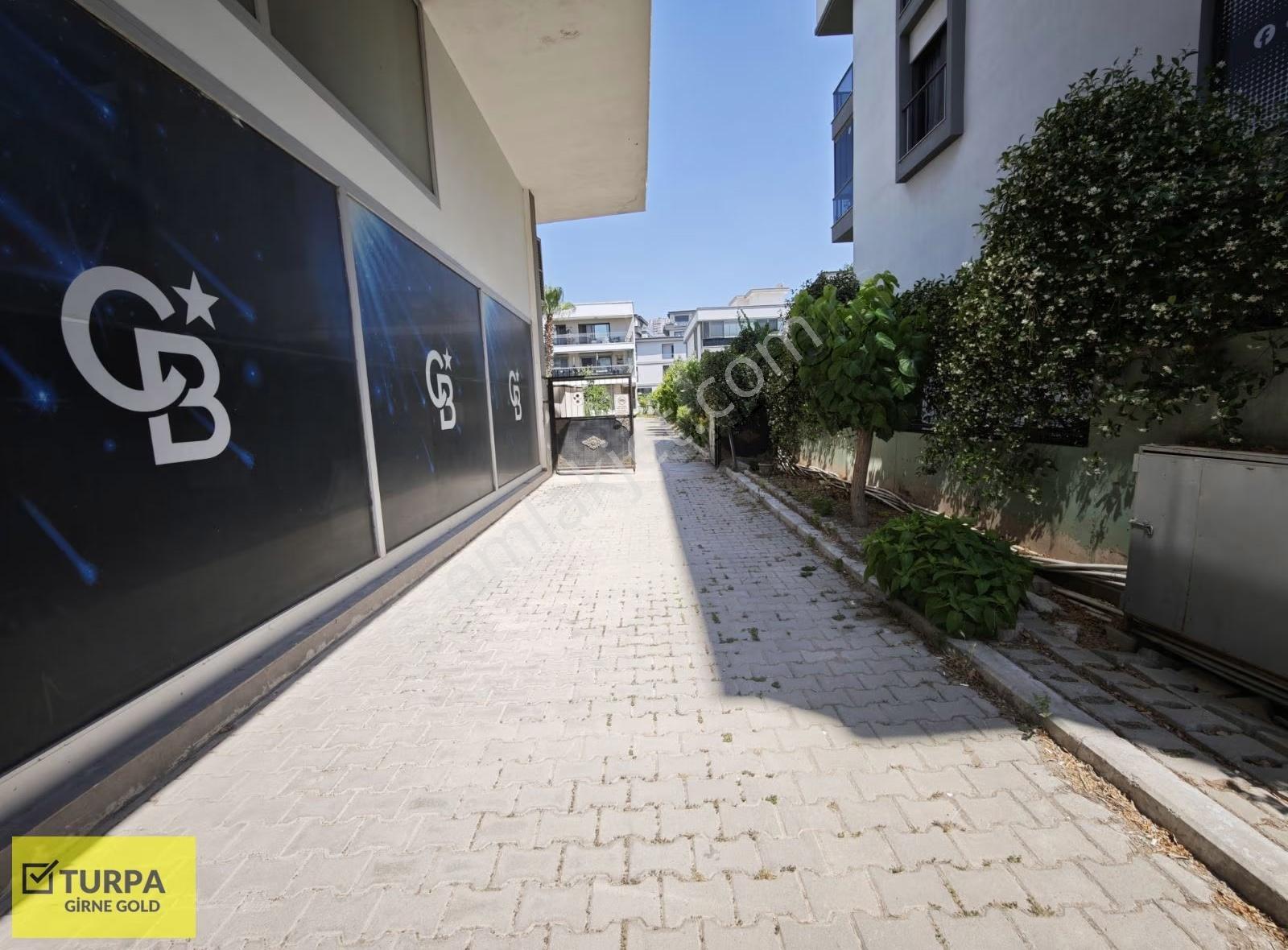 Menemen 9 Eylül'de İzabana Yakın Havuzlu Site, Kiralık Geniş 3+1 - Görsel 10