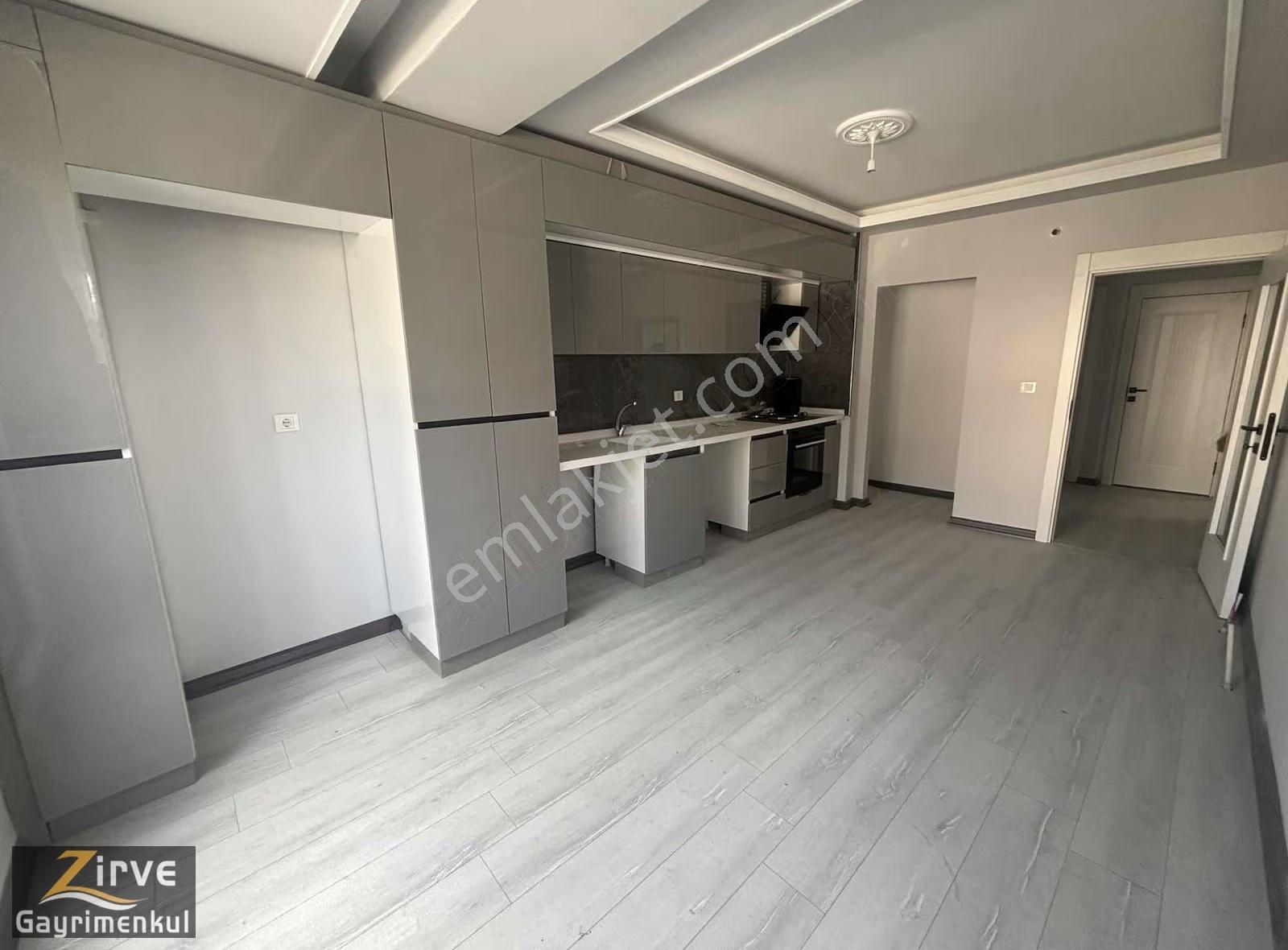Zirveden Çarşıda Kök Tapu 3+1 Daire - Görsel 12