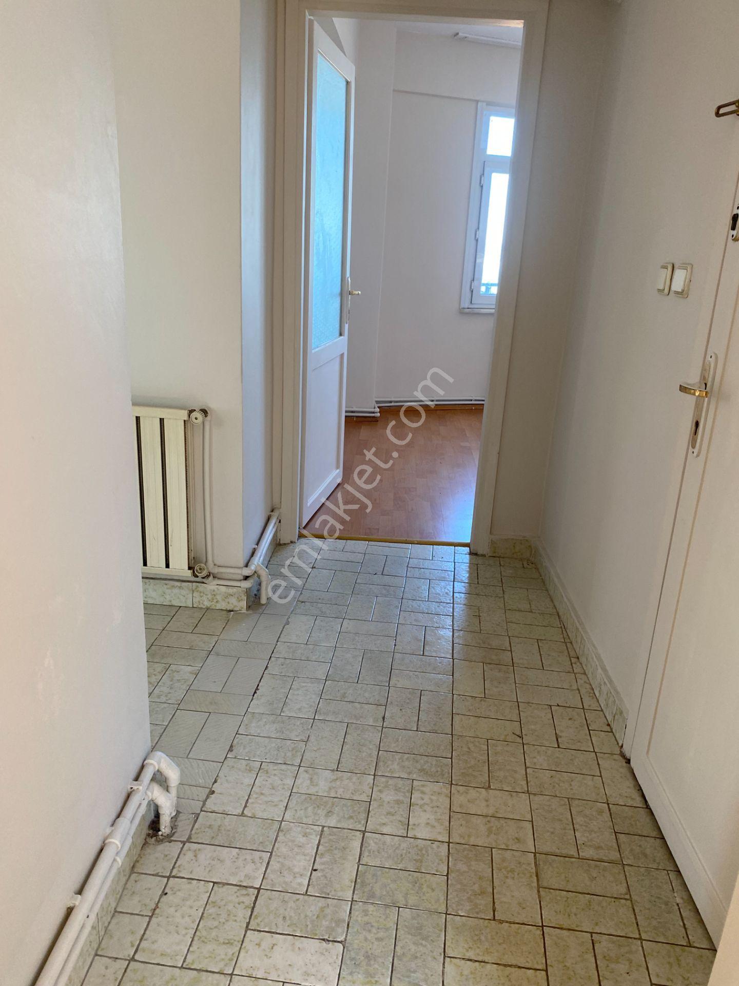 Destan-098 Kocamustafapaşa Cumartesi Pazar Civarı Deniz Manzaralı 2 Oda 1 Salon 80m2 - Görsel 13