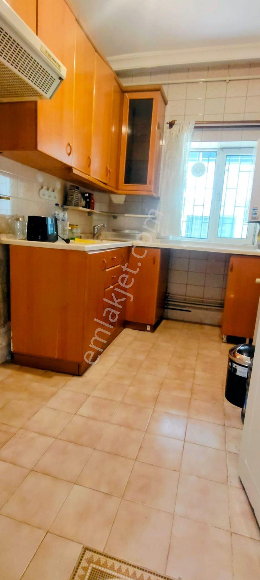 Bahçelievler De 2+1 Metroya Yakın Giriş Kat Ön Cephe Daire - Görsel 5
