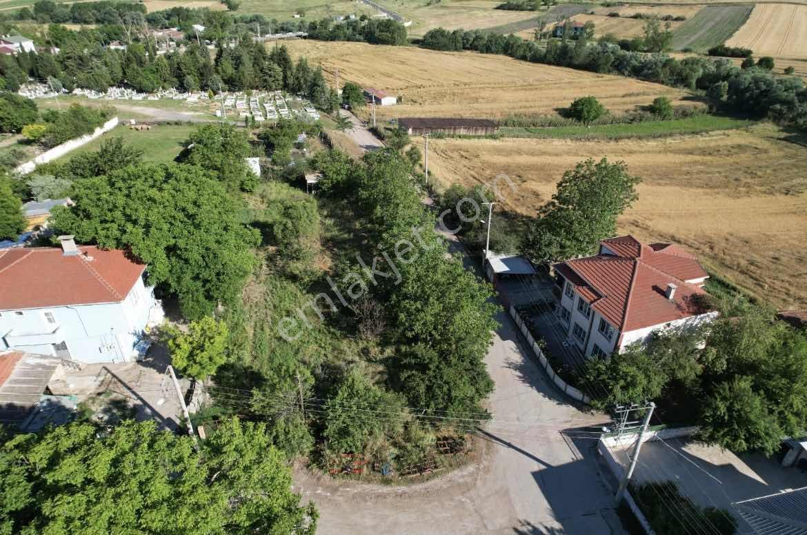 Ergene İlçesi Misinli Mah.de 1.065m2 Satılık Köşe Arsa