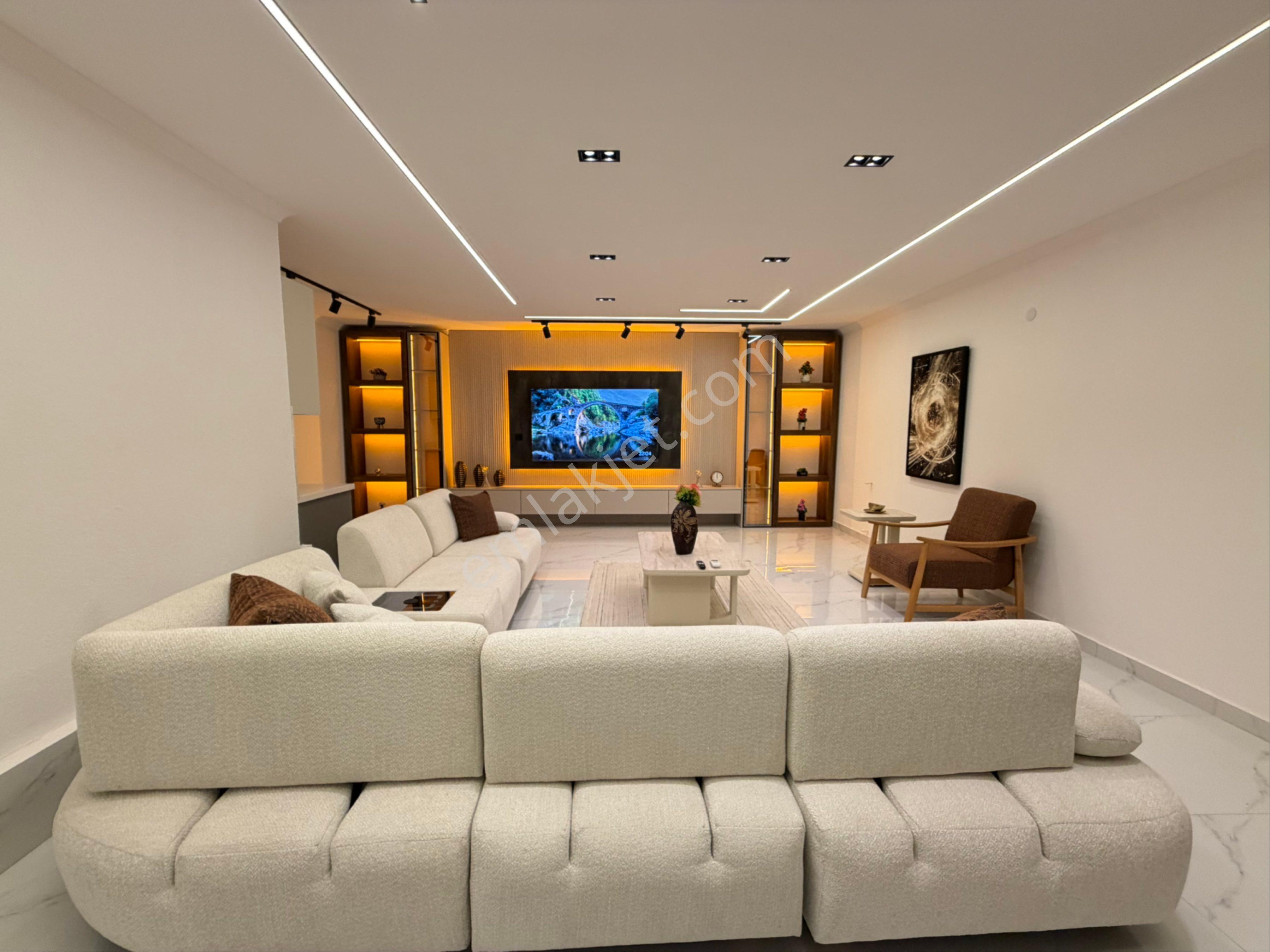Didimde 5+1 700m2 Arsa İçende Saunalu Havuzlu Sinamalı Saray - Görsel 14