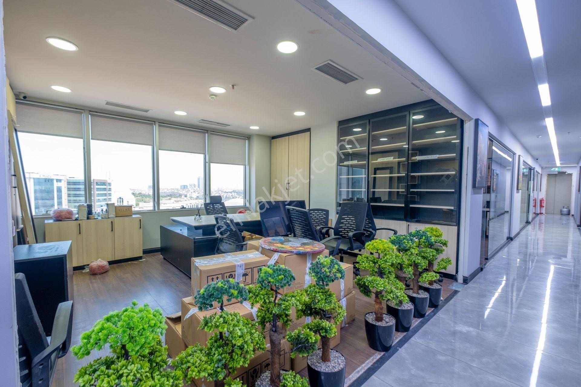 İstoç'da Full Yapılı Kiralık 1000 M2 Tam Kat Plaza - Görsel 16